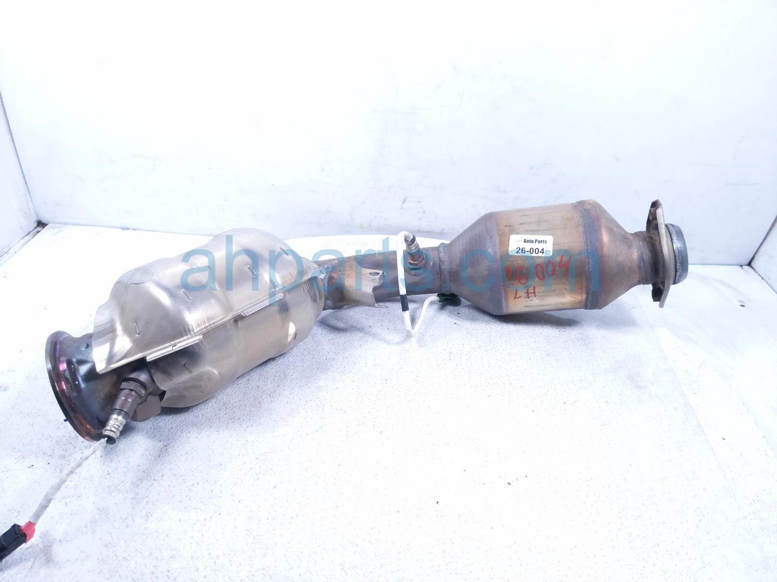 $99 Toyota LH MANIFOLD AIR FUEL SENSOR - FRONT