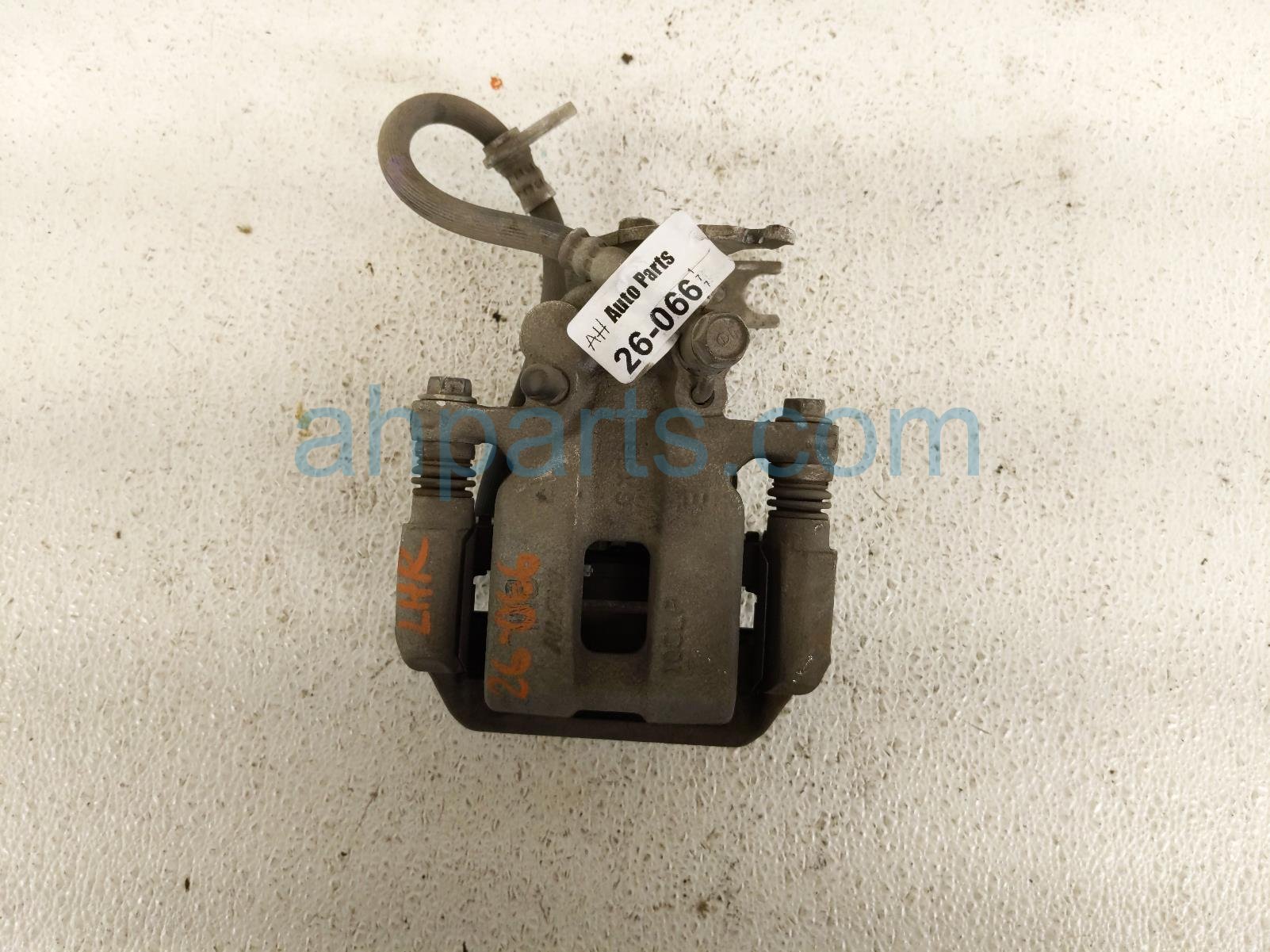 Honda CORE RR/LH BRAKE CALIPER