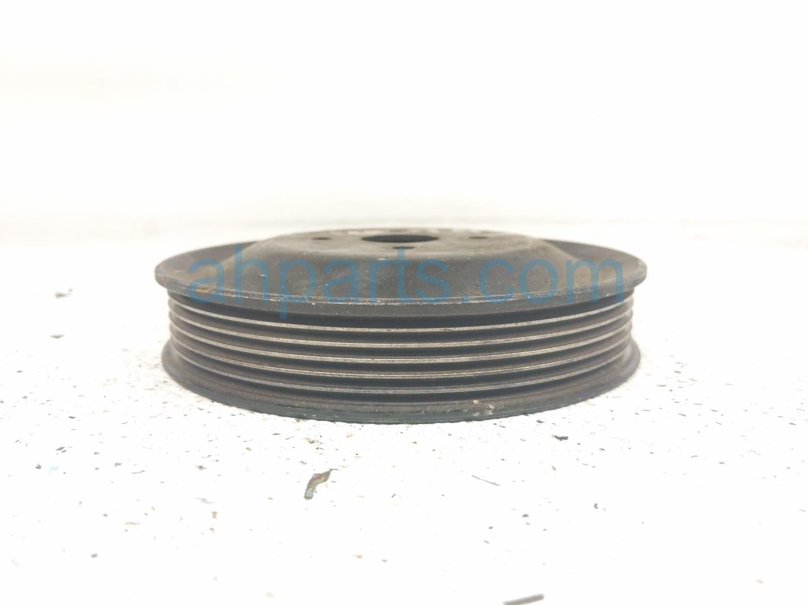 1993 Saab 9000 Harmonic Balancer Crankshaft Pulley 30544756 Replacement 1993 Saab 9000 Harmonic Balancer Crankshaft Pulley 30544756 Replacement thumbnail