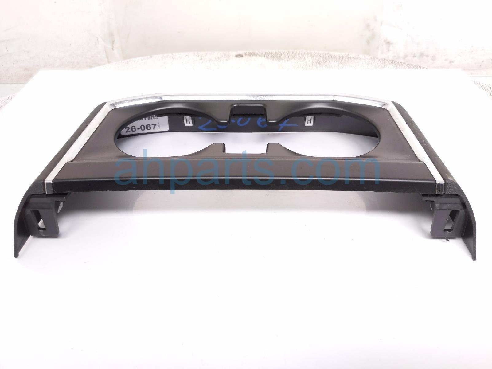 2021 Ford F150 Rear Console Cup Hld Trim Pn Grey ML3B 15045D74 BBS300 Replacement 2021 Ford F150 Rear Console Cup Hld Trim Pn Grey ML3B 15045D74 BBS300 Replacement thumbnail