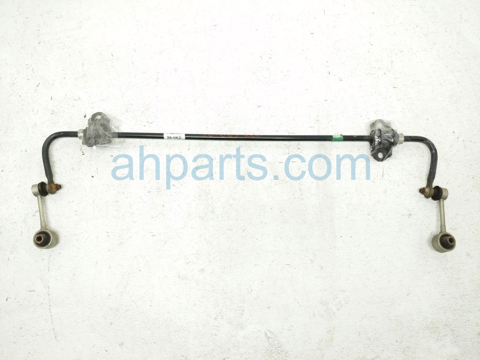 Toyota REAR STABILIZER / SWAY BAR W/LINKS