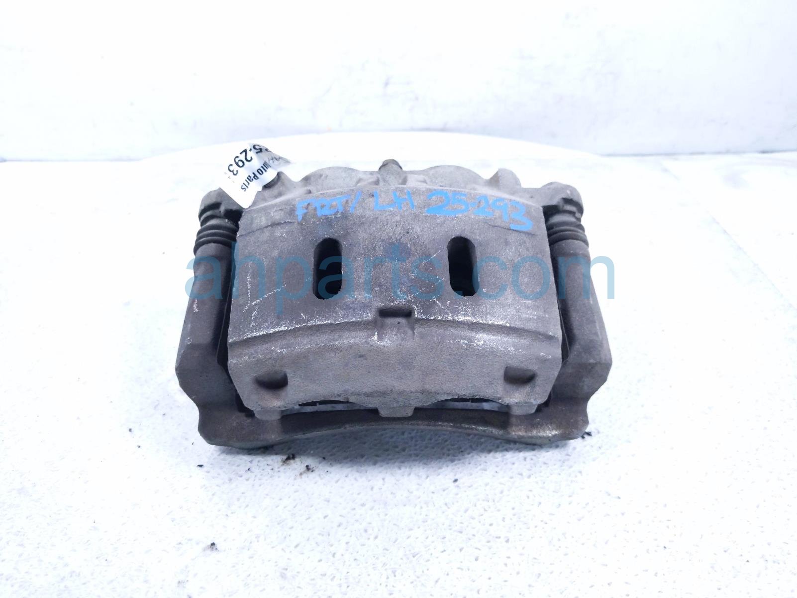 Nissan CORE CORE FR/LH BRAKE CALIPER