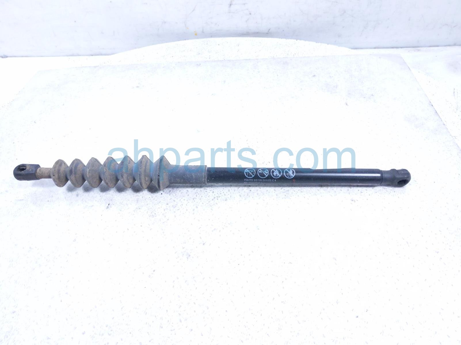 $45 Toyota RR/LH TAILGATE SHOCK / LIFT CYLINDER