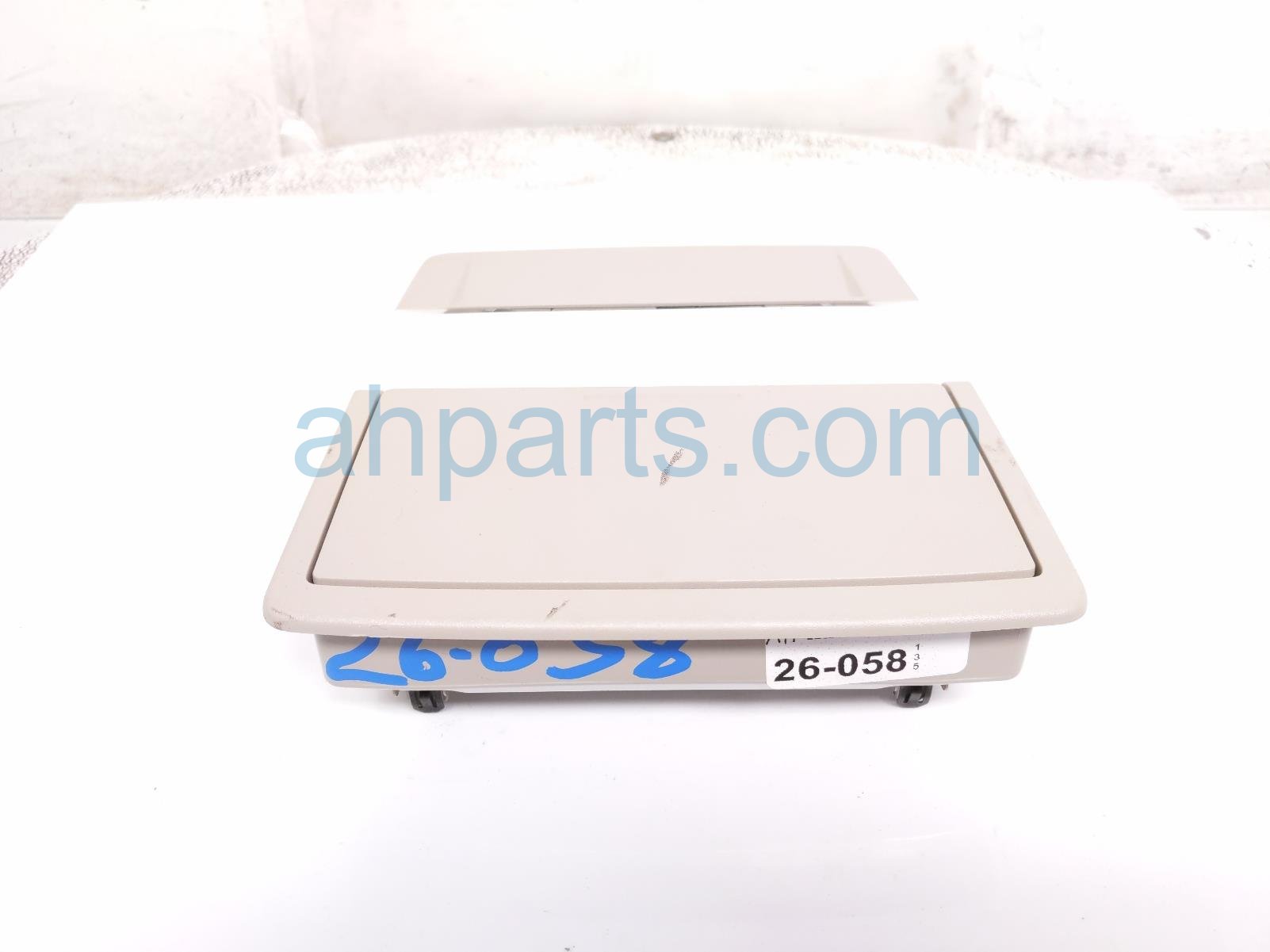 Nissan OVERHEAD CONSOLE MAP LT W/SGH GRY