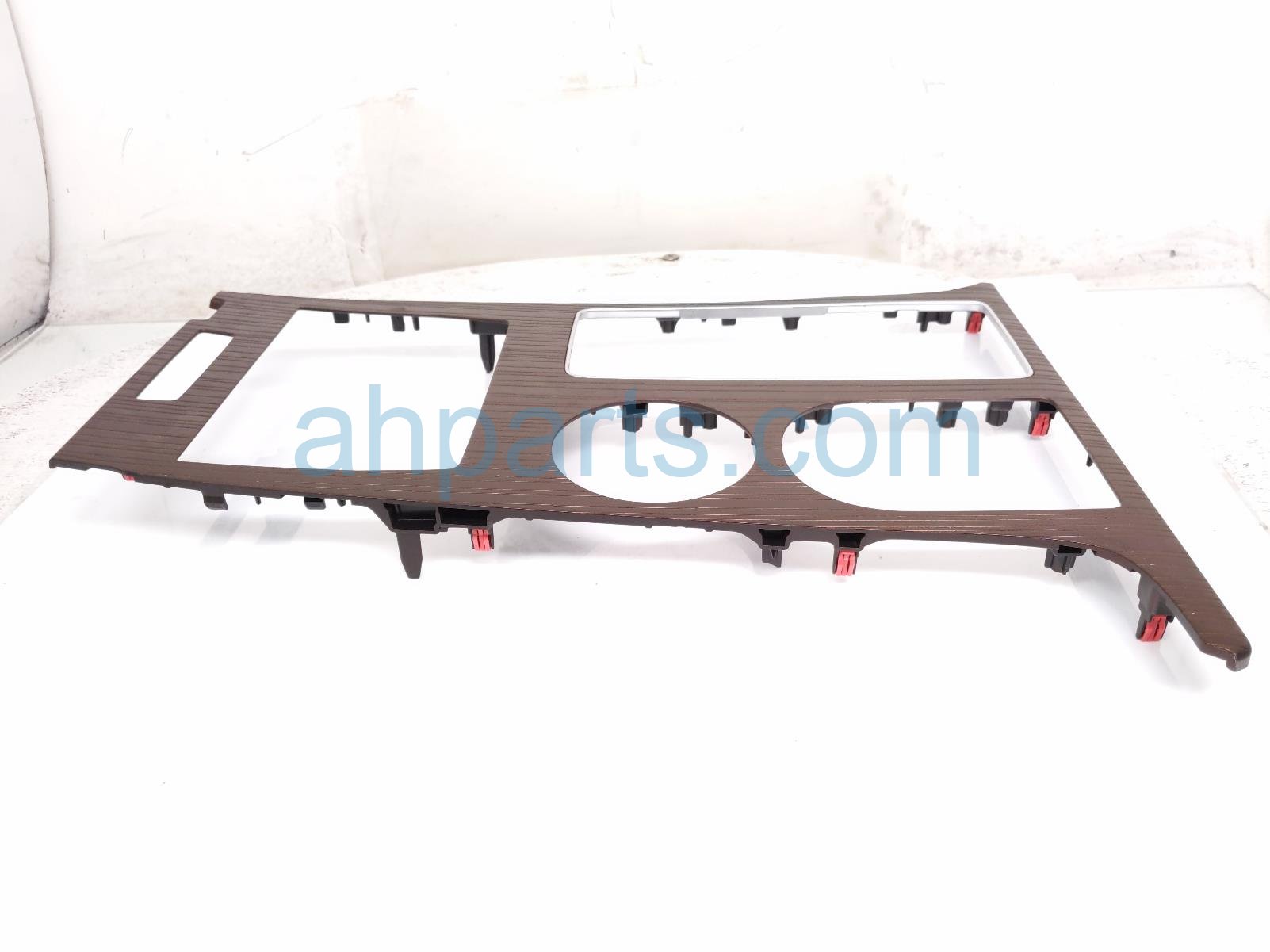 SHIFTER BEZEL AND CUP HLD TRIM - BLK