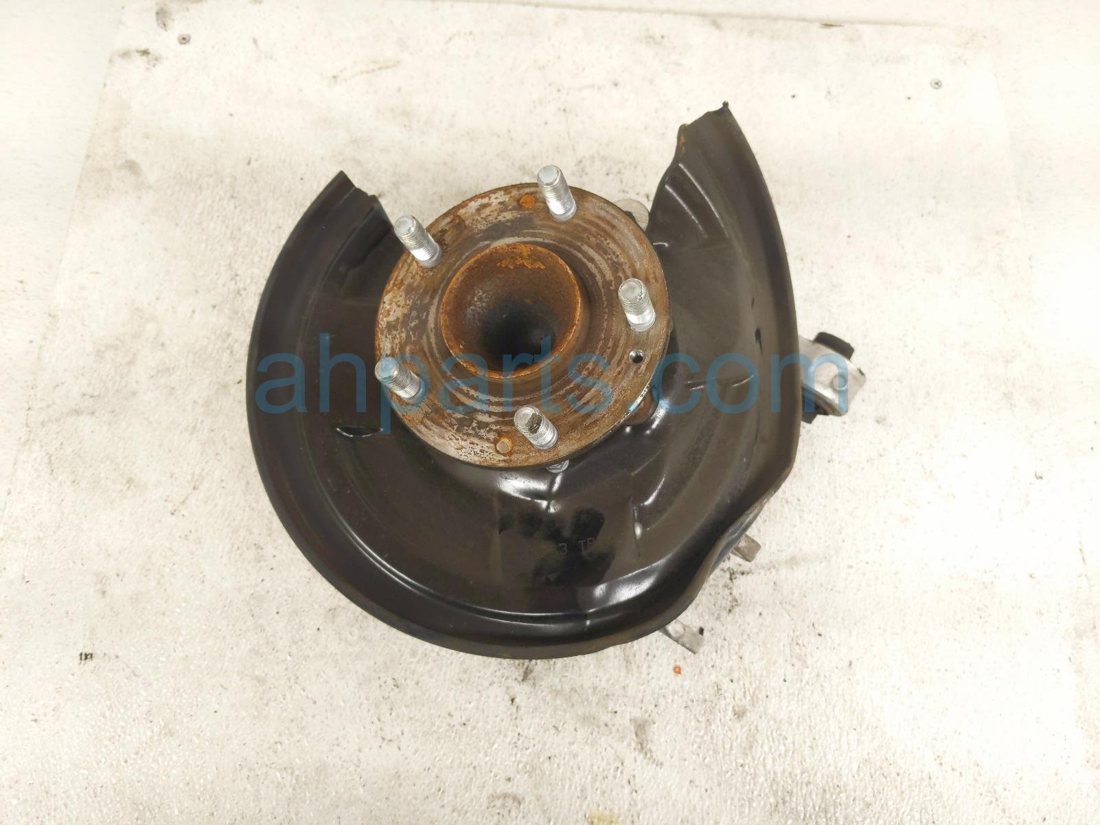 Acura RR/LH SPINDLE KNUCKLE HUB