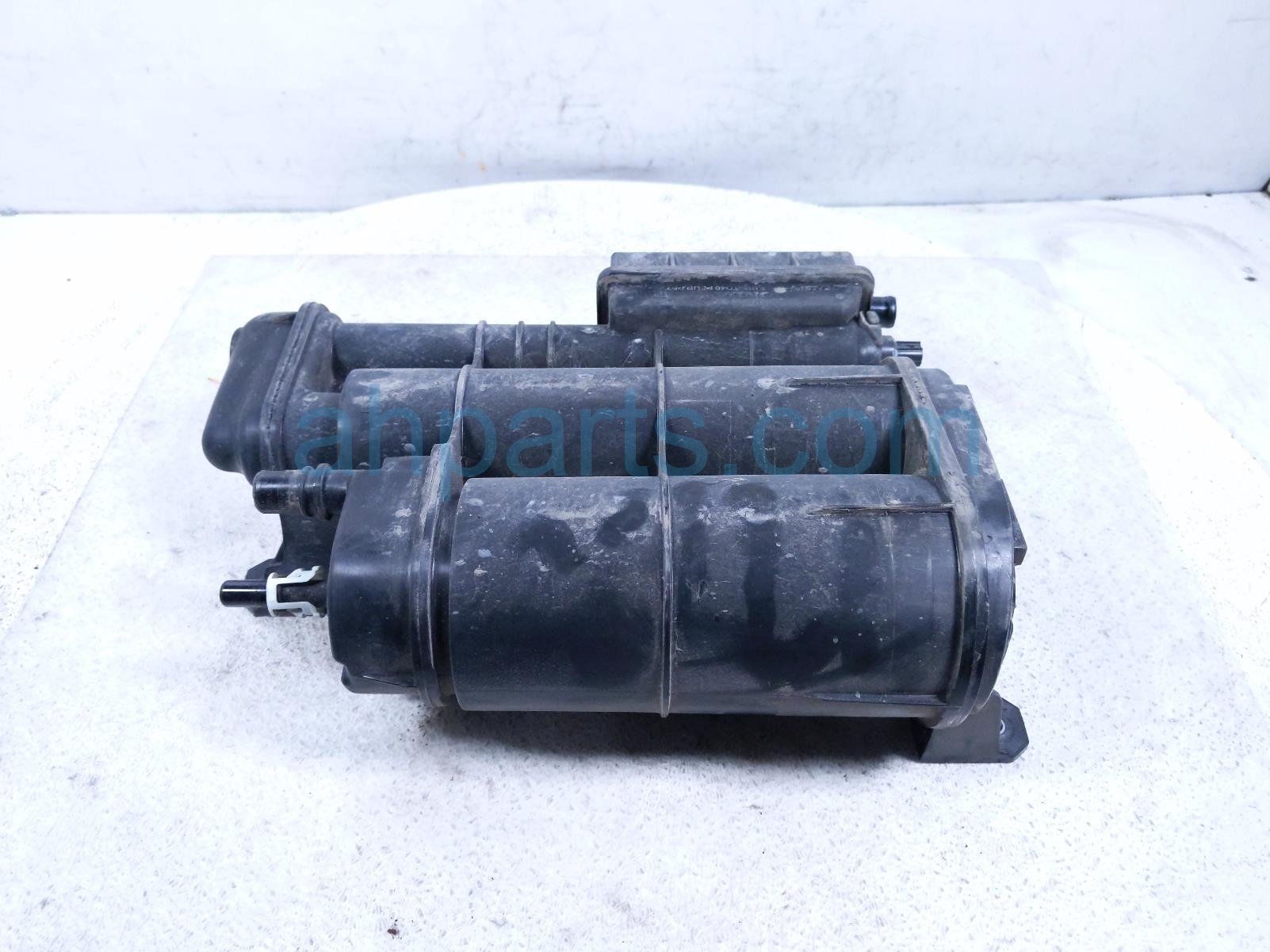 Honda FUEL VAPOR CHARCOAL CANISTER - 2.0T