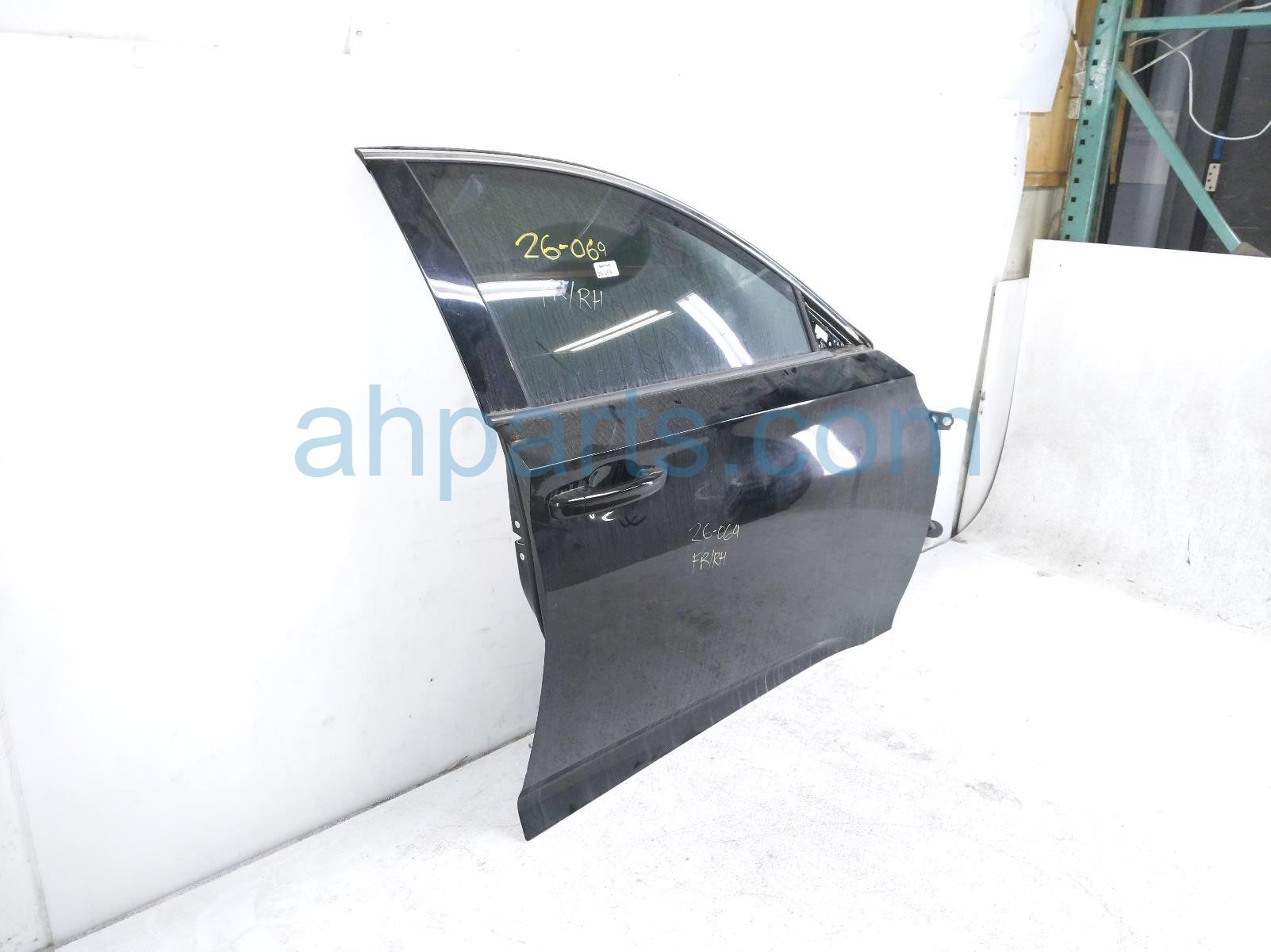 2019 Honda Accord Front Passenger Door Blk No Mirror/trim 67010 TVA 315ZZ Replacement 2019 Honda Accord Front Passenger Door Blk No Mirror/trim 67010 TVA 315ZZ Replacement thumbnail