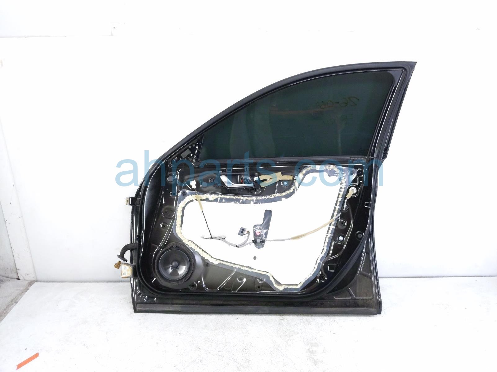 2019 Honda Accord Front Passenger Door Blk No Mirror/trim 67010 TVA 315ZZ Replacement 2019 Honda Accord Front Passenger Door Blk No Mirror/trim 67010 TVA 315ZZ Replacement thumbnail