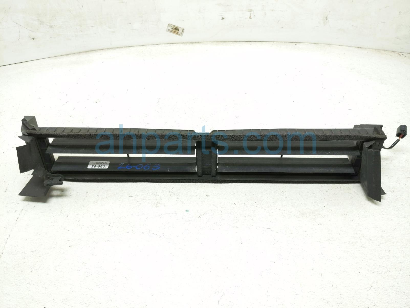 Toyota RADIATOR GRILLE AIR SHUTTER