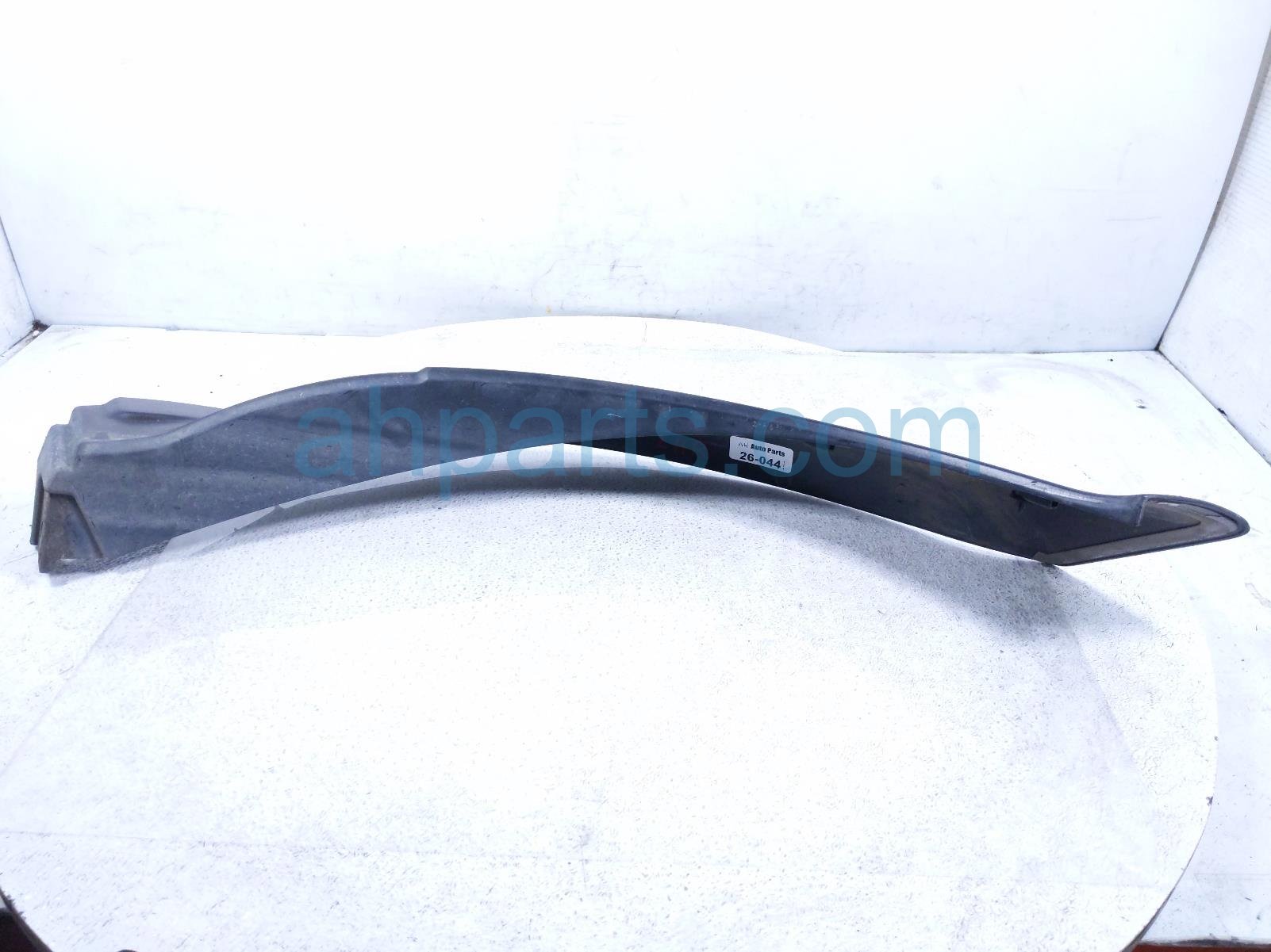 2020 Land Rover Range Rover Sport Rear Driver Wheel Arch Molding Black LR136801 Replacement 2020 Land Rover Range Rover Sport Rear Driver Wheel Arch Molding Black LR136801 Replacement thumbnail