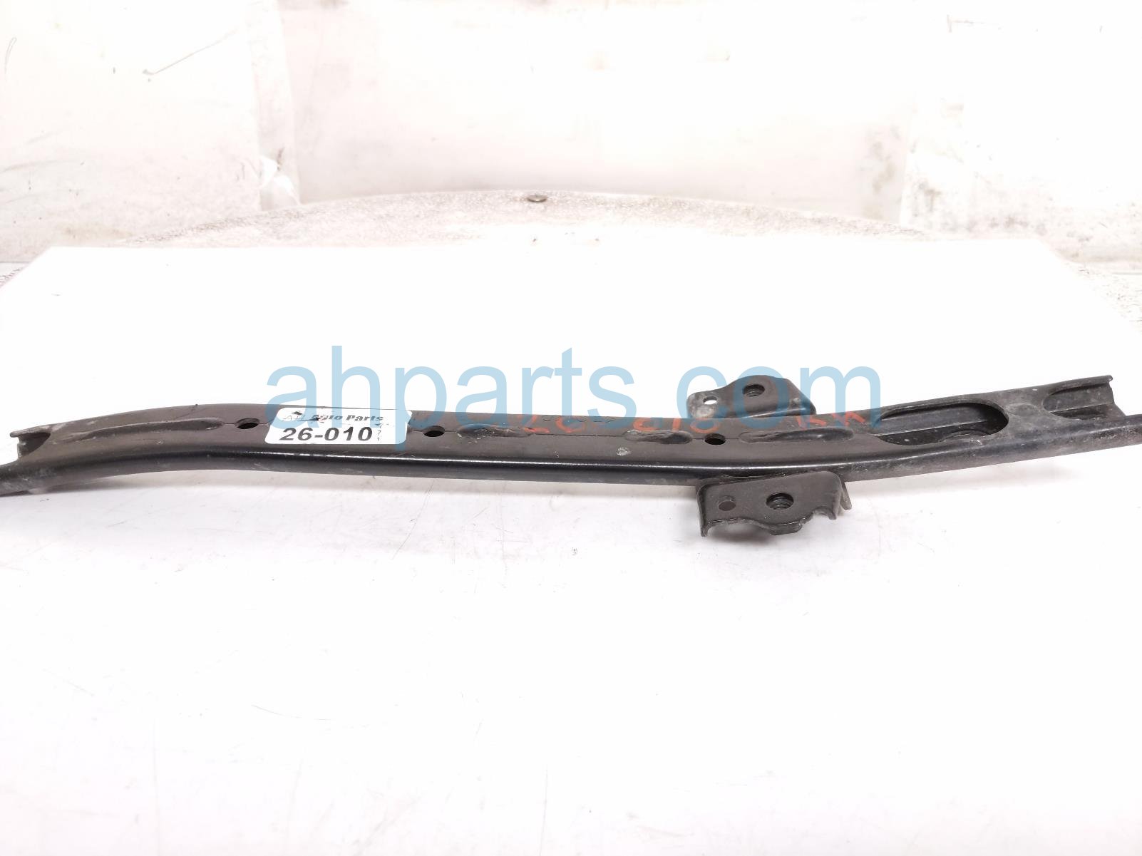 $19 Lexus FR/RH SUSPENSION SUPPORT BRACE