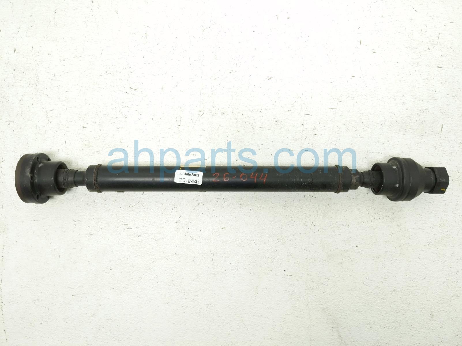 2020 Land Rover Range Rover Sport Front Propeller Drive Shaft 3.0l LR100833 Replacement 2020 Land Rover Range Rover Sport Front Propeller Drive Shaft 3.0l LR100833 Replacement thumbnail