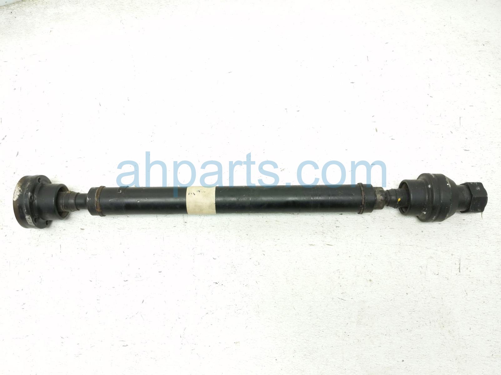 2020 Land Rover Range Rover Sport Front Propeller Drive Shaft 3.0l LR100833 Replacement 2020 Land Rover Range Rover Sport Front Propeller Drive Shaft 3.0l LR100833 Replacement thumbnail