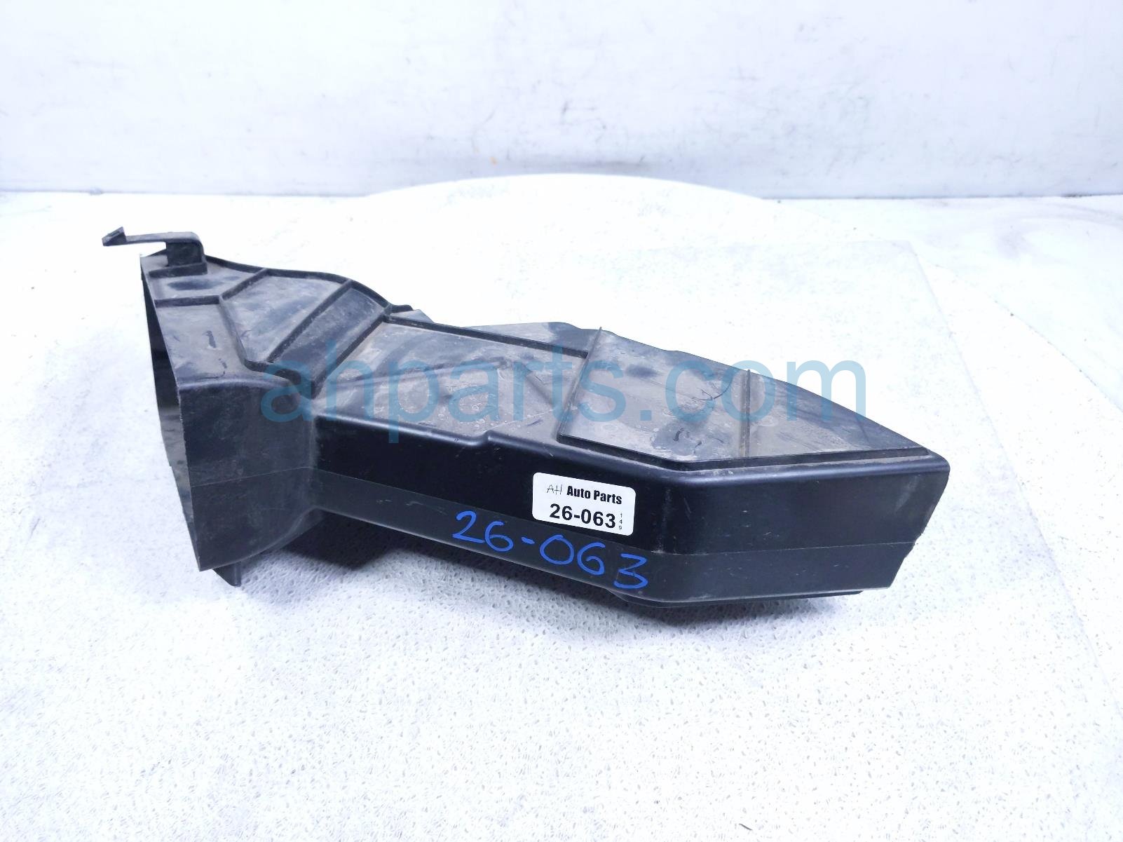 Toyota TRANSMISSION OIL COOLER AIR DUCT