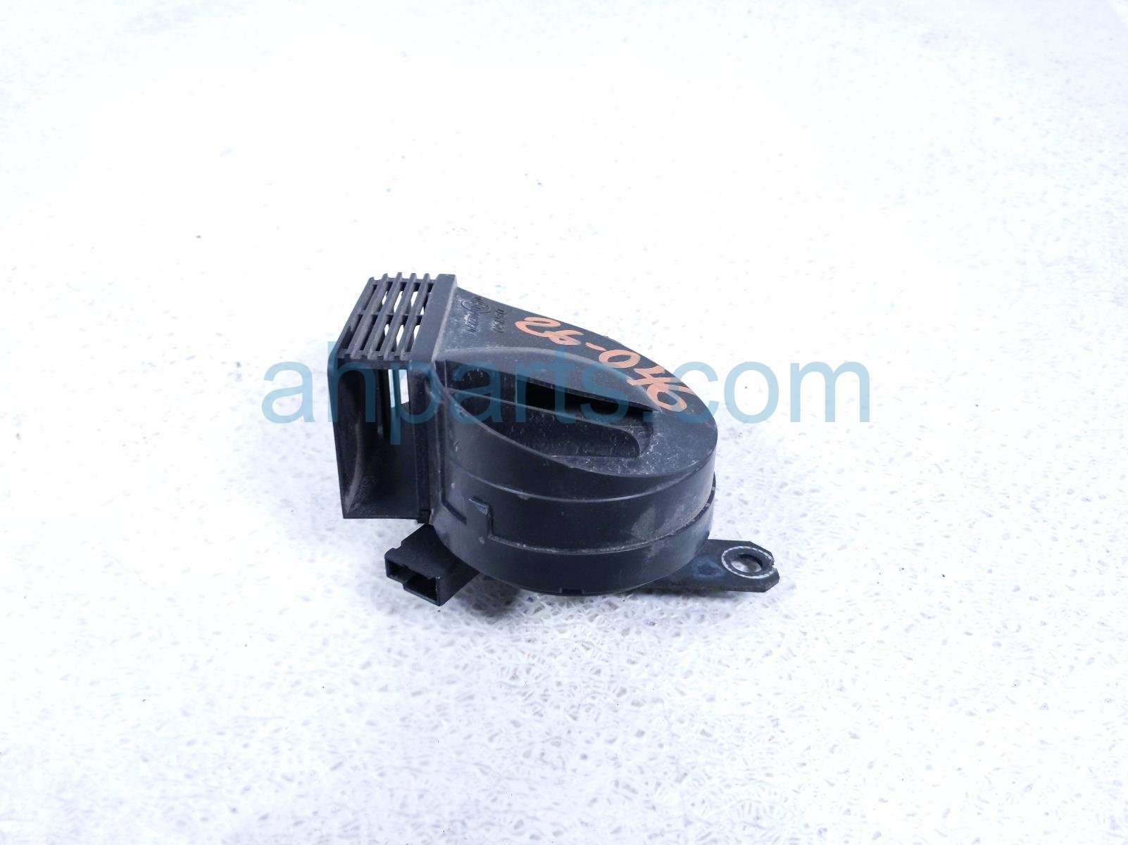 $25 Subaru HORN ASSY RH $25 Subaru HORN ASSY RH