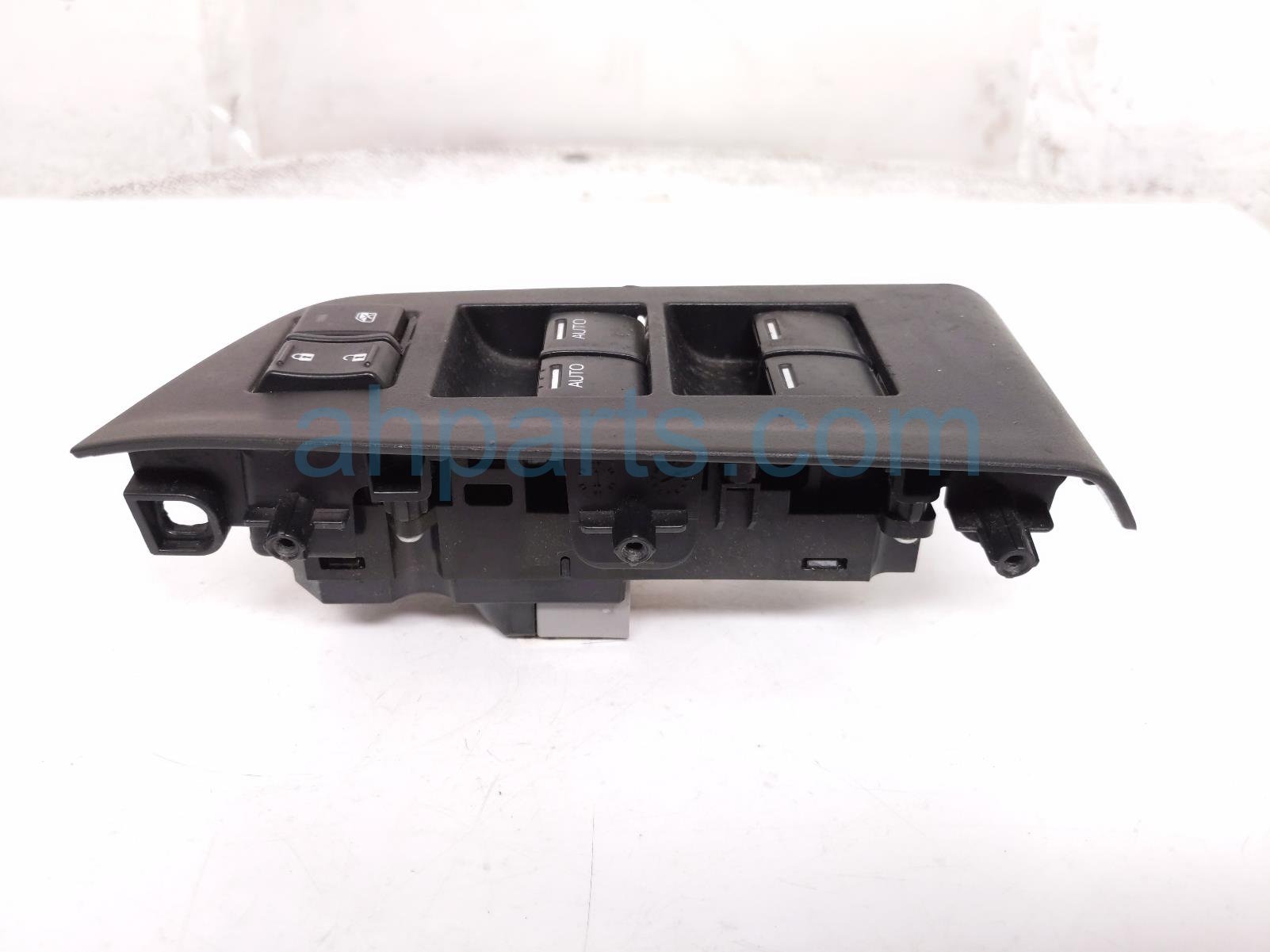 $49 Honda MASTER WINDOW CONTROL SWITCH LH