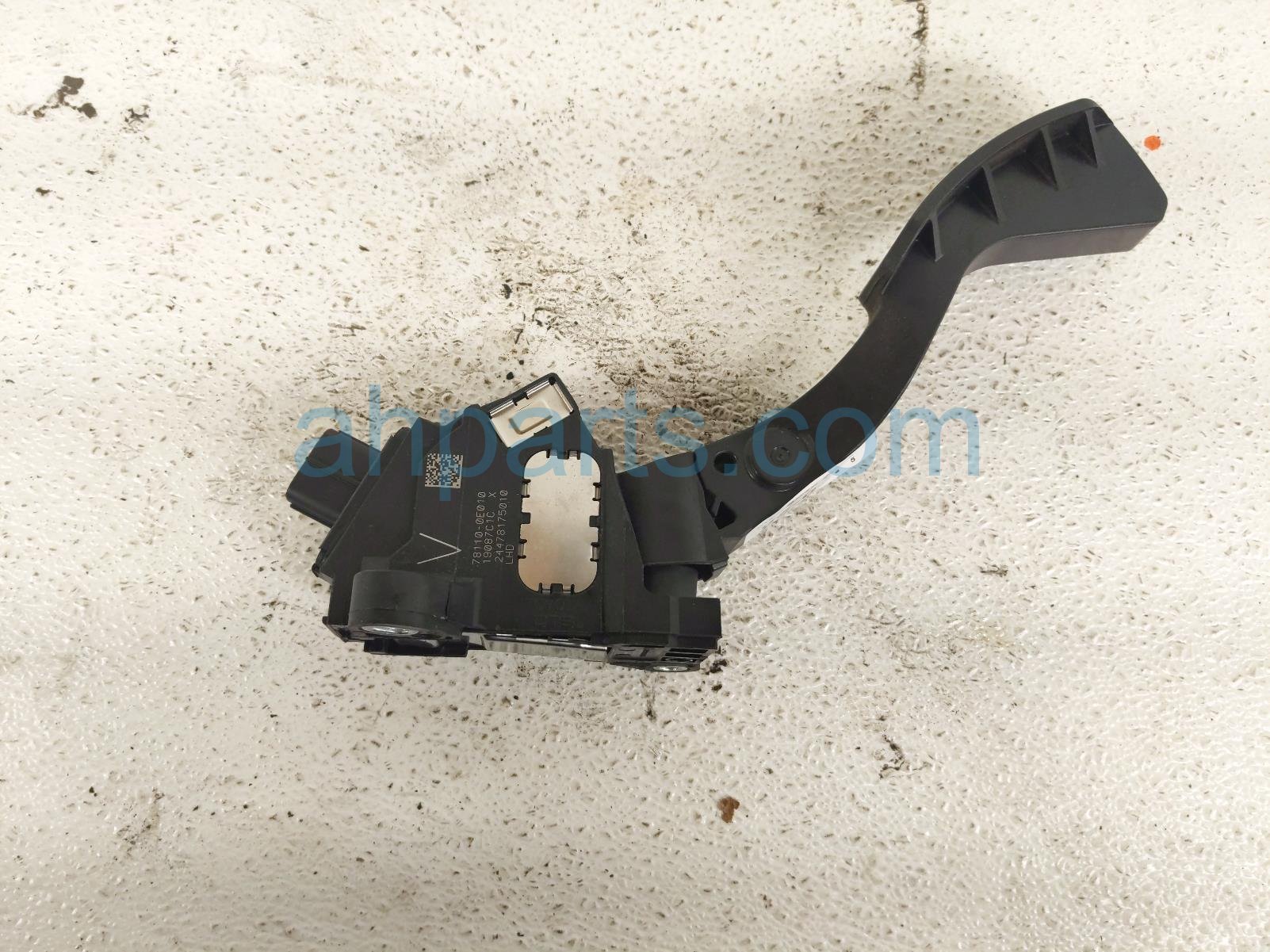 Toyota GAS / ACCELERATOR PEDAL ASSY