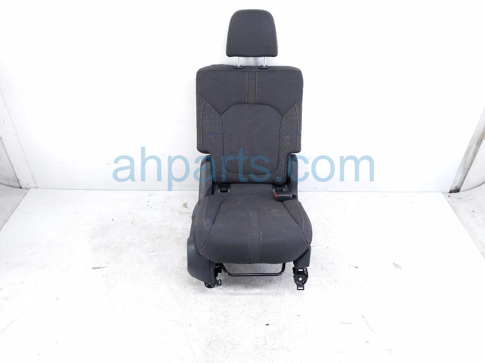 $300 Honda 2ND ROW RH SEAT - BLACK CLOTH