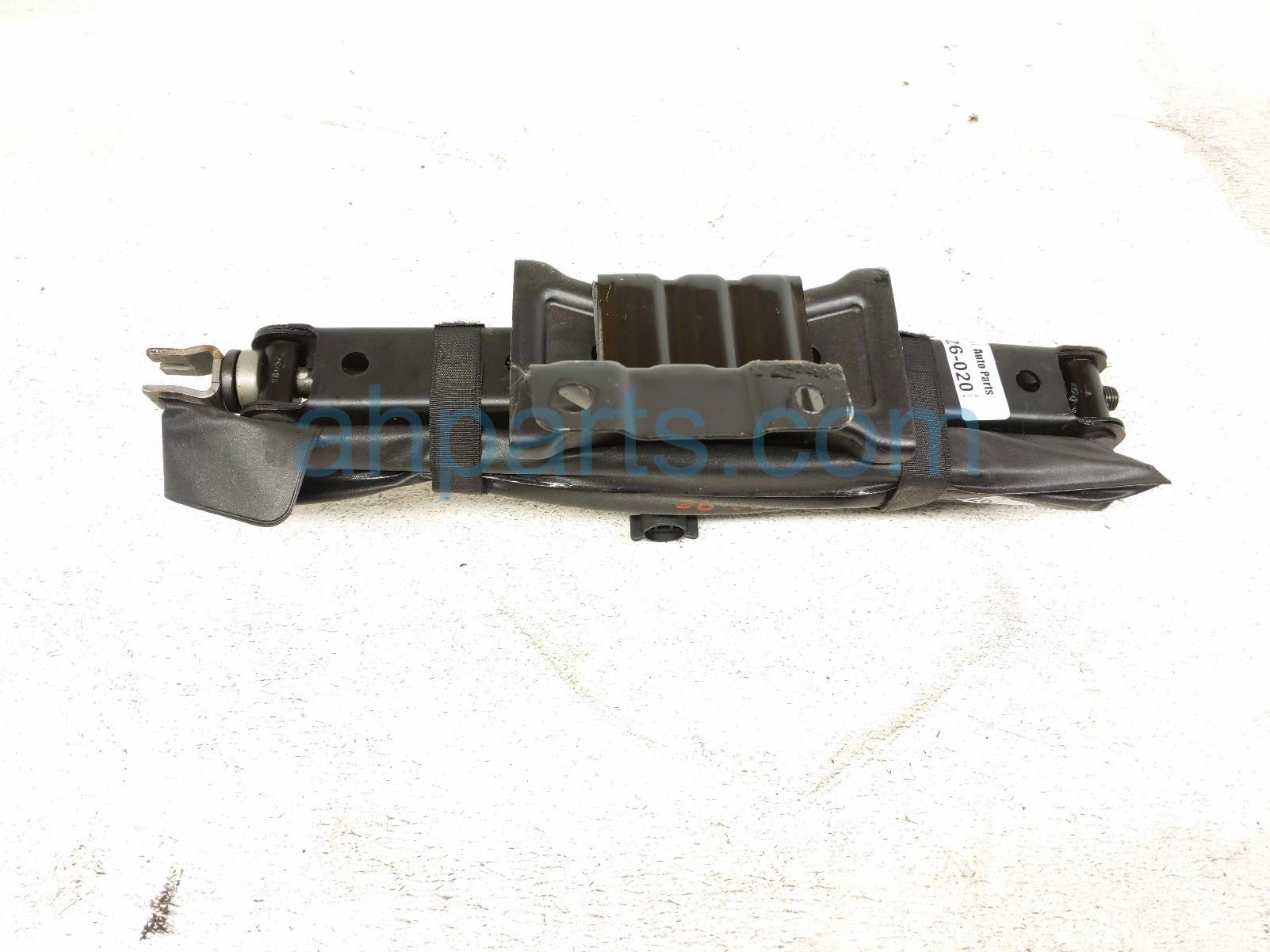 Nissan SCISSOR JACK & TOOL KIT