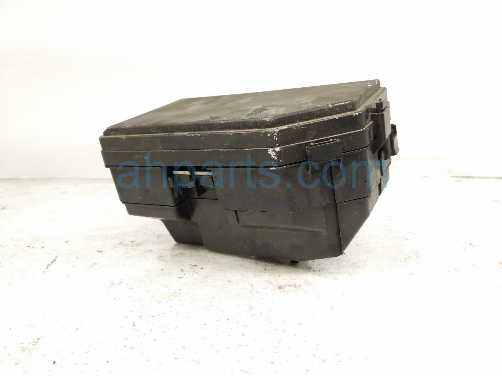 2015 Acura TLX Engine Room Fuse Relay Box 3.5l 32200 TZ3 A23 Replacement 2015 Acura TLX Engine Room Fuse Relay Box 3.5l 32200 TZ3 A23 Replacement thumbnail