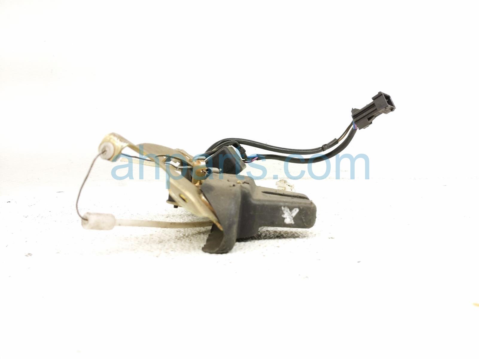 1993 Saab 9000 Trunk Lock Latch Actuator Assy 4304564 Replacement 1993 Saab 9000 Trunk Lock Latch Actuator Assy 4304564 Replacement thumbnail