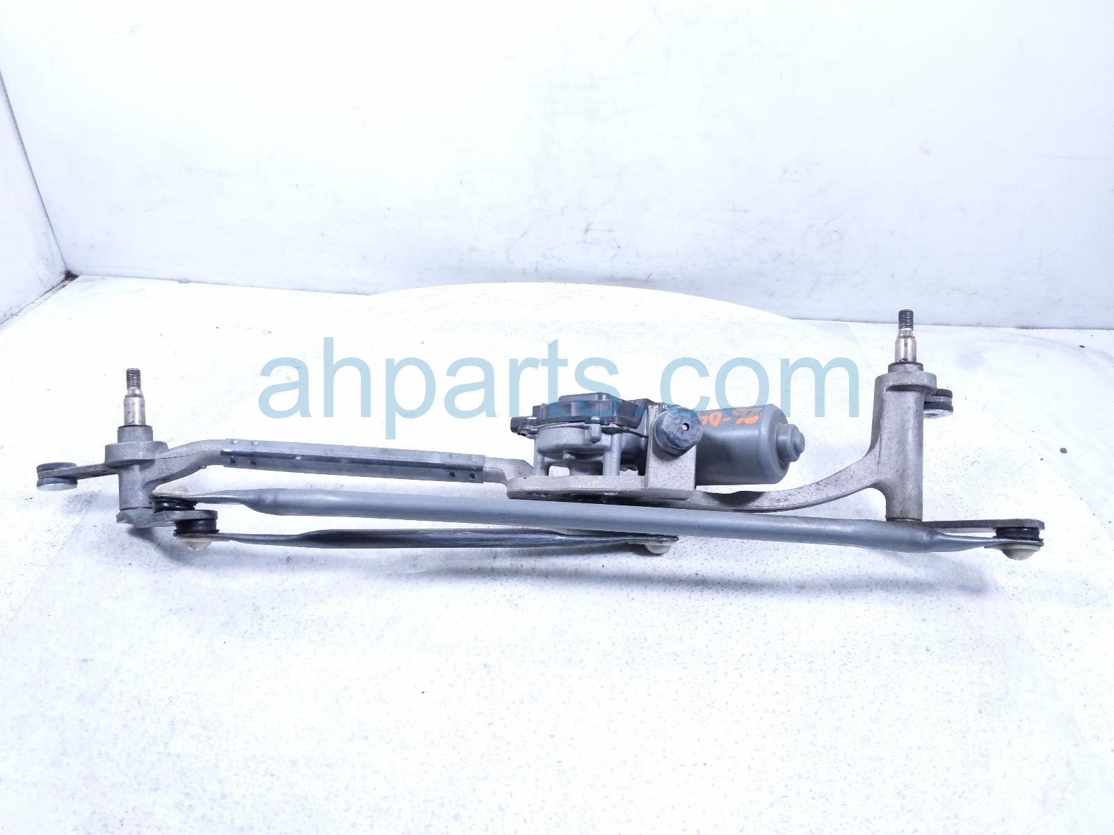 2020 Land Rover Range Rover Sport Front Arms Frt Windshield Wiper Motor & Linkage JPLA 17500 AD Replacement 2020 Land Rover Range Rover Sport Front Arms Frt Windshield Wiper Motor & Linkage JPLA 17500 AD Replacement thumbnail