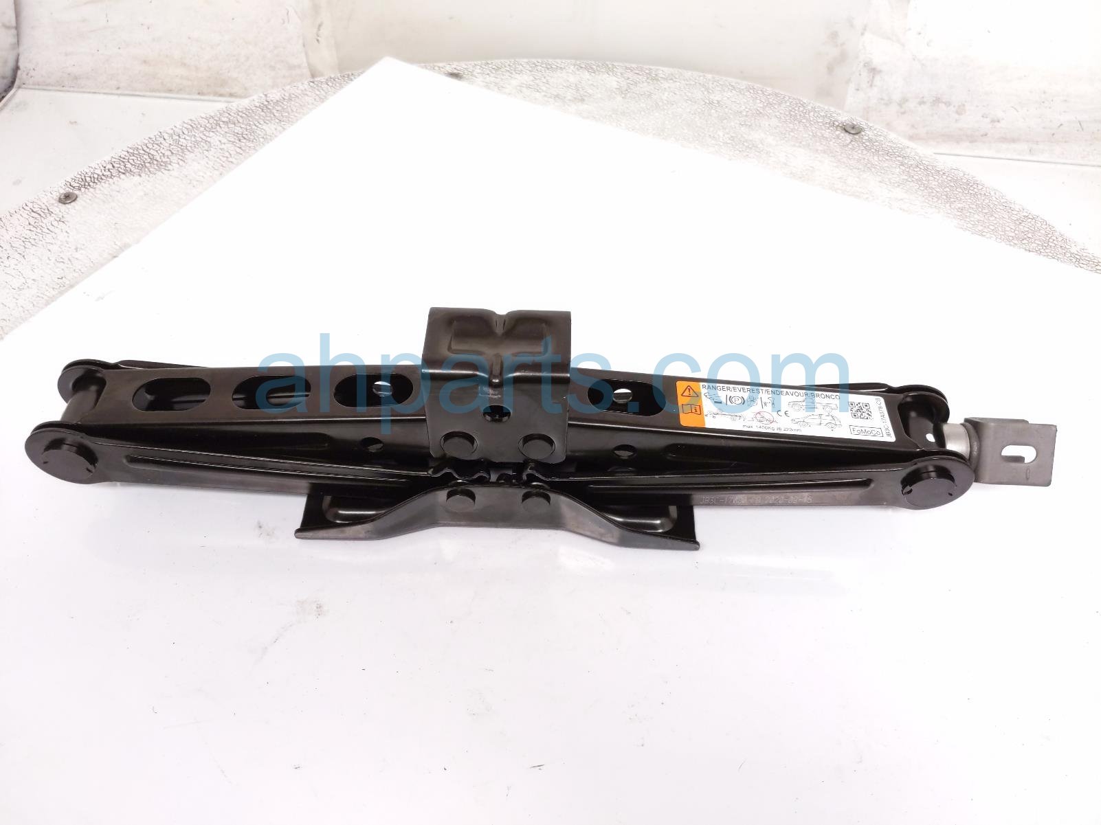Ford SCISSOR JACK ASSEMBLY