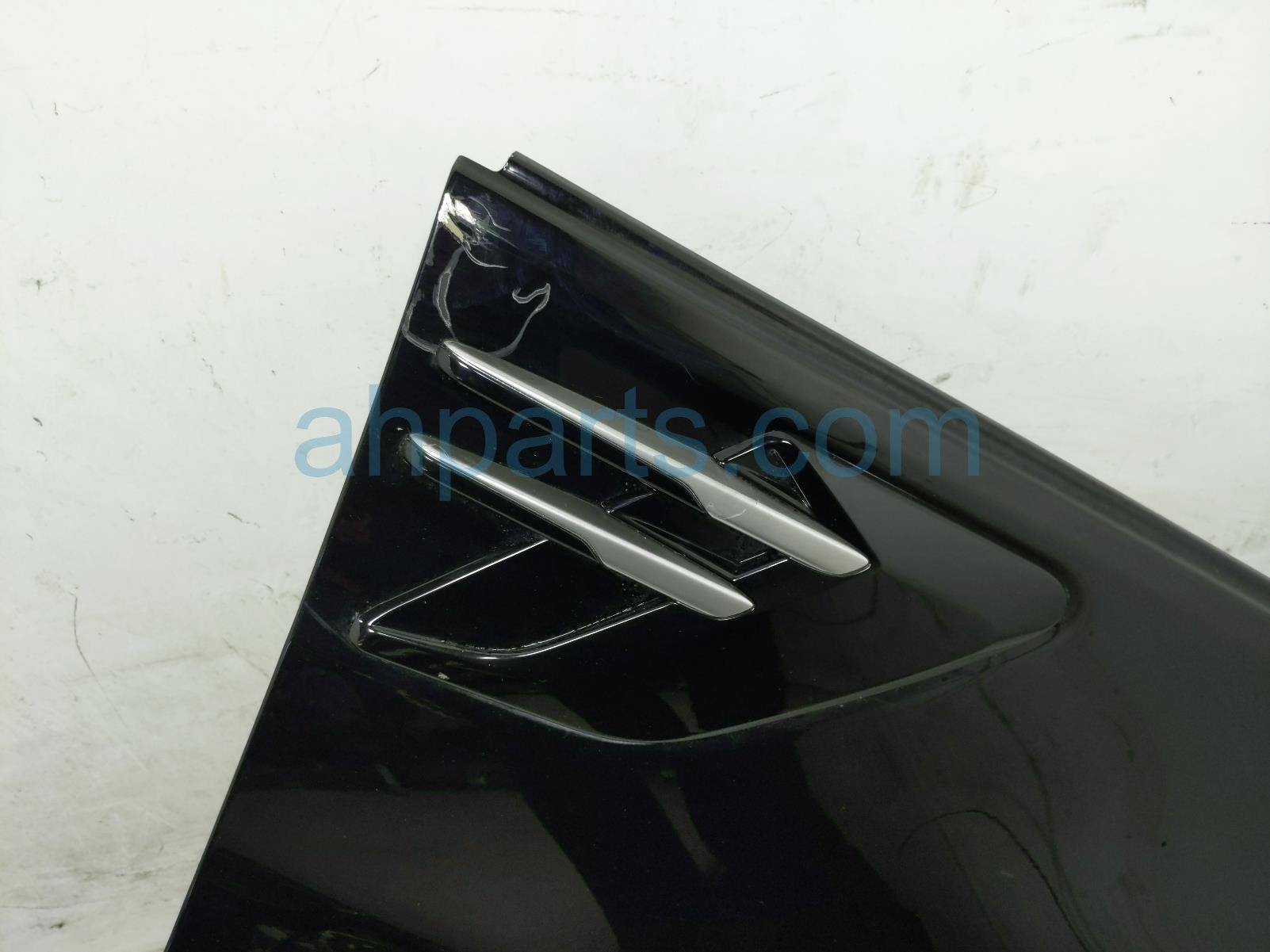 2020 Land Rover Range Rover Sport Front Passenger Fender Black *paint Chip/gouge LR100544 Replacement 2020 Land Rover Range Rover Sport Front Passenger Fender Black *paint Chip/gouge LR100544 Replacement thumbnail