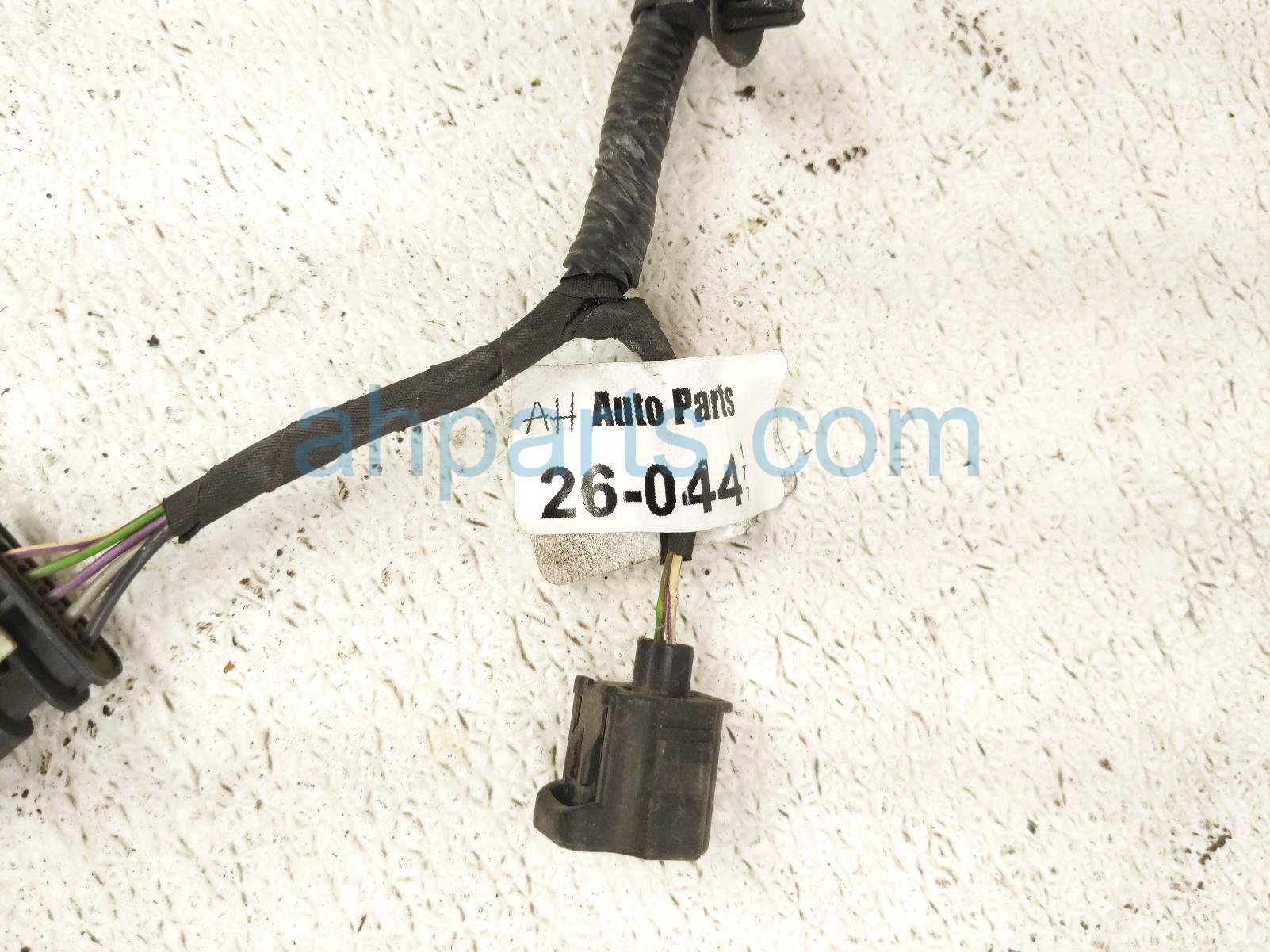 2020 Land Rover Range Rover Sport Mhev Water Pump Wire Harness 3.0l LR064173 Replacement 2020 Land Rover Range Rover Sport Mhev Water Pump Wire Harness 3.0l LR064173 Replacement thumbnail