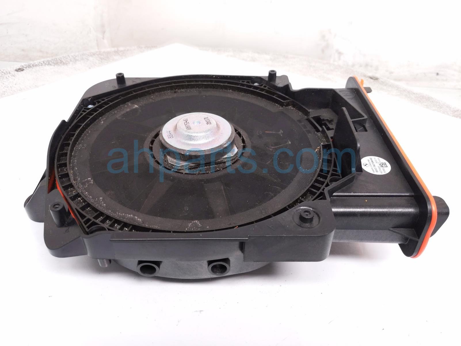 2023 BMW Mini Cooper Front Passenger Speaker / Sub Woofer 65 13 7 927 998 Replacement 2023 BMW Mini Cooper Front Passenger Speaker / Sub Woofer 65 13 7 927 998 Replacement thumbnail