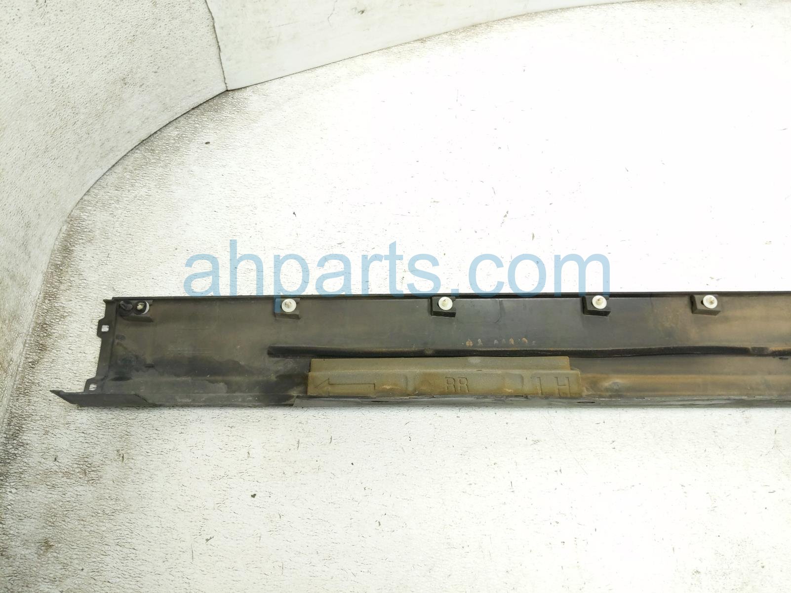 2020 Land Rover Range Rover Sport Rocker Trim Driver Side Skirt / Molding Black LR110603 Replacement 2020 Land Rover Range Rover Sport Rocker Trim Driver Side Skirt / Molding Black LR110603 Replacement thumbnail