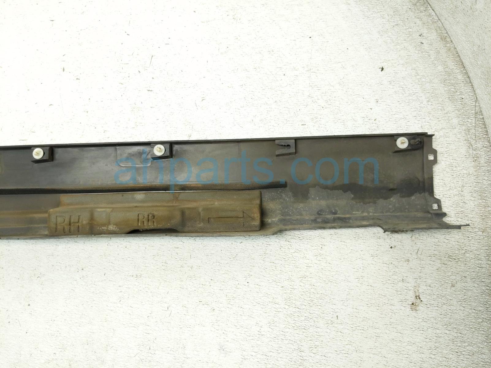 2020 Land Rover Range Rover Sport Rocker Trim Passenger Side Skirt / Molding Black LR110602 Replacement 2020 Land Rover Range Rover Sport Rocker Trim Passenger Side Skirt / Molding Black LR110602 Replacement thumbnail