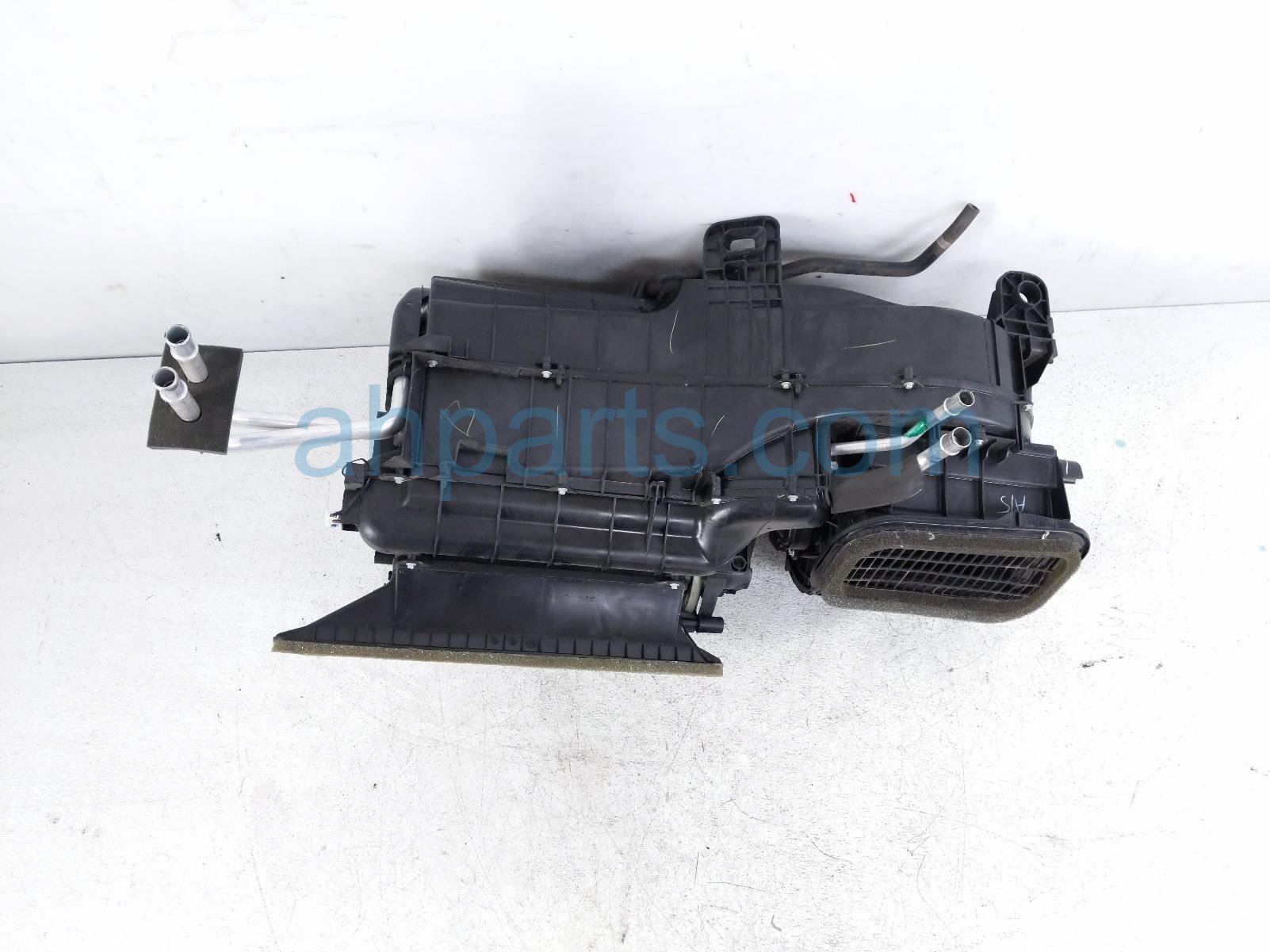 $275 Toyota A/C BLOWER MOTOR W/HEATER CORE ASSY