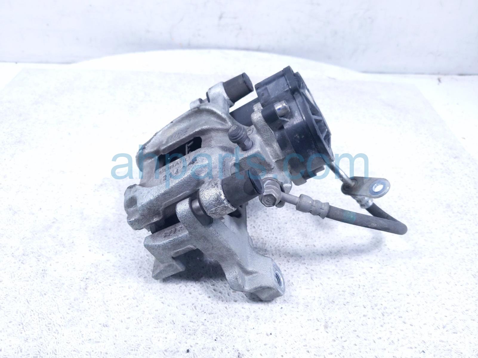2023 Subaru Ascent Core Rear Passenger Brake Caliper 26634AL02B Replacement 2023 Subaru Ascent Core Rear Passenger Brake Caliper 26634AL02B Replacement thumbnail