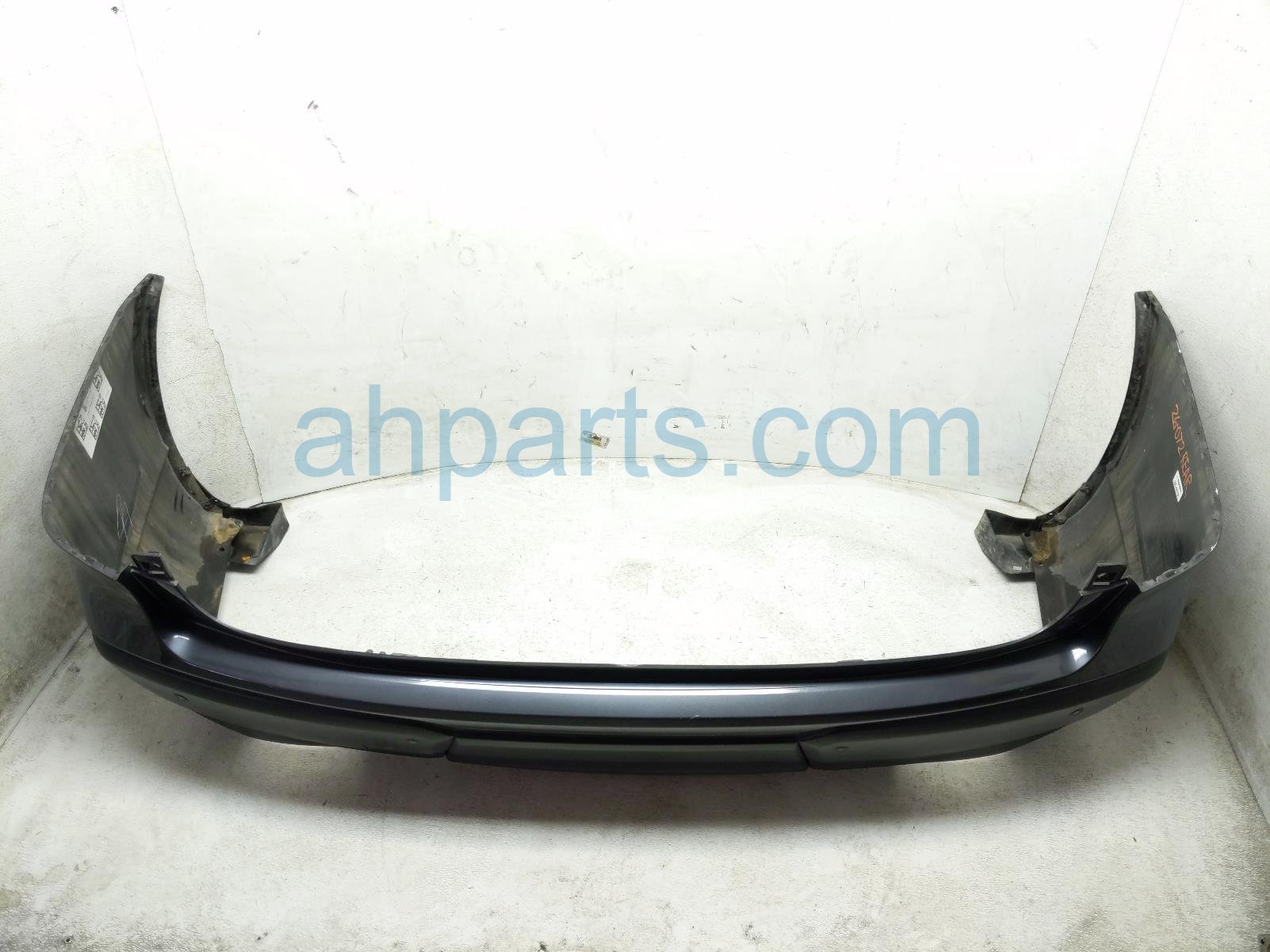 2023 Subaru Ascent Rear Bumper Cover Grey* 57702XC00A Replacement 2023 Subaru Ascent Rear Bumper Cover Grey* 57702XC00A Replacement thumbnail