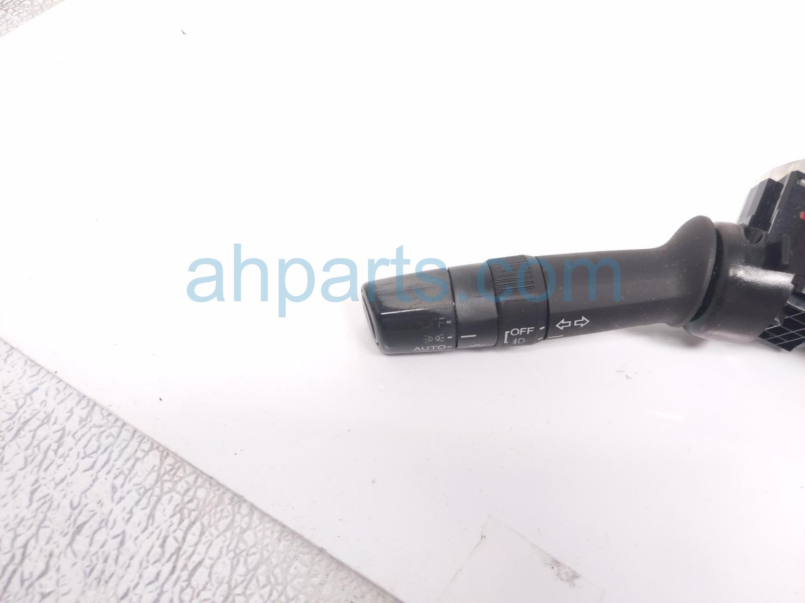 2016 Honda CR V Combo Headlamp / Signal Column Switch 35255 T2A X42 Replacement 2016 Honda CR V Combo Headlamp / Signal Column Switch 35255 T2A X42 Replacement thumbnail