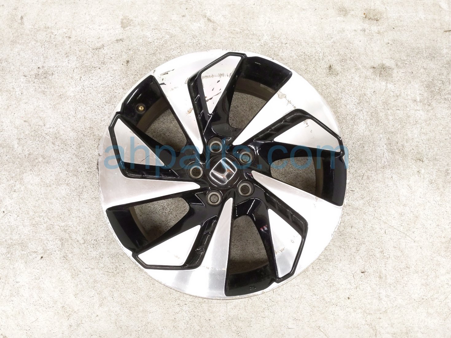 Honda FR/LH WHEEL / RIM - CURB SPOKE