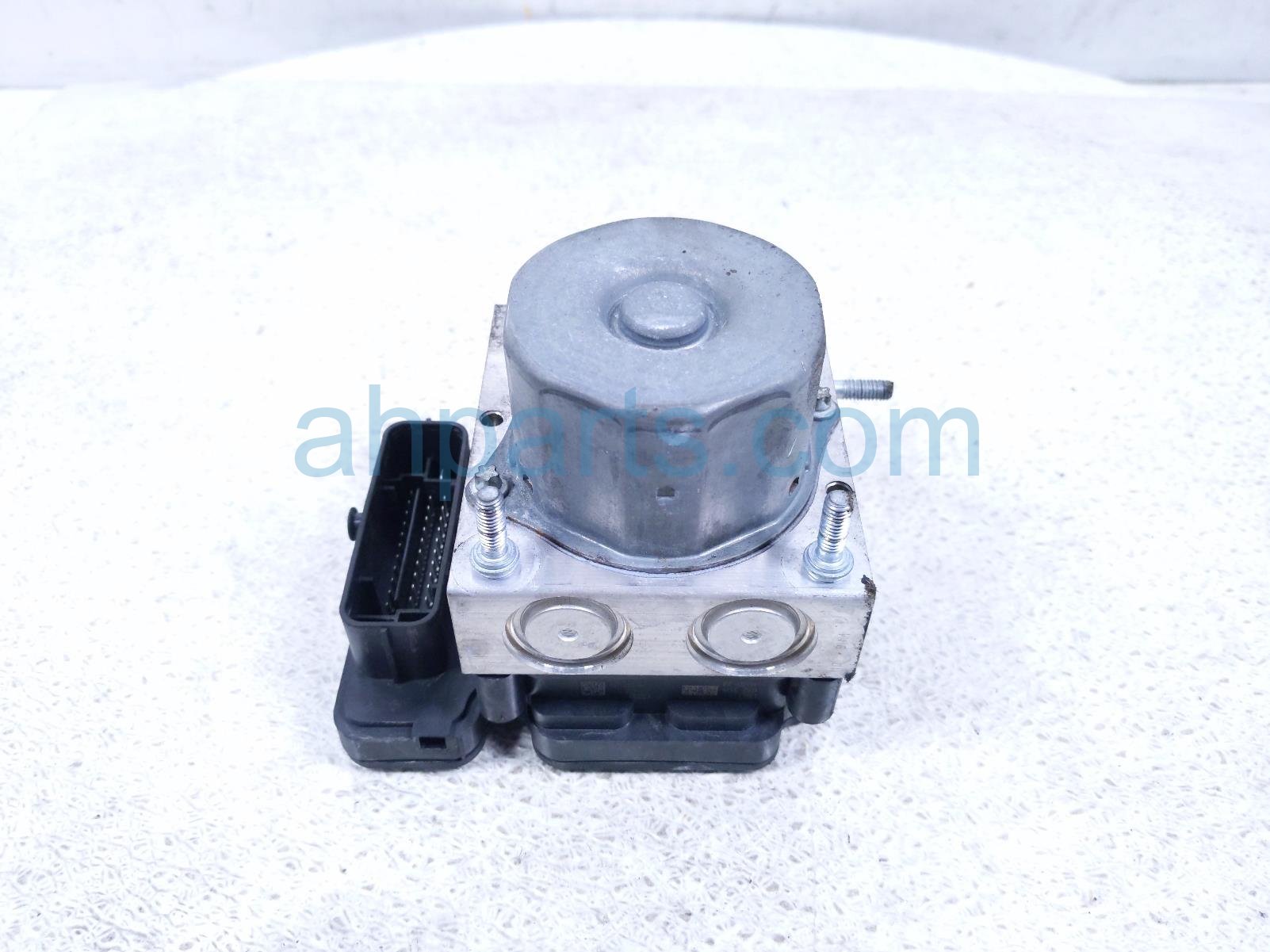 2016 Honda CR V (anti Lock Brake) Abs/vsa Pump Modulator 57111 T1W A23 Replacement 2016 Honda CR V (anti Lock Brake) Abs/vsa Pump Modulator 57111 T1W A23 Replacement thumbnail