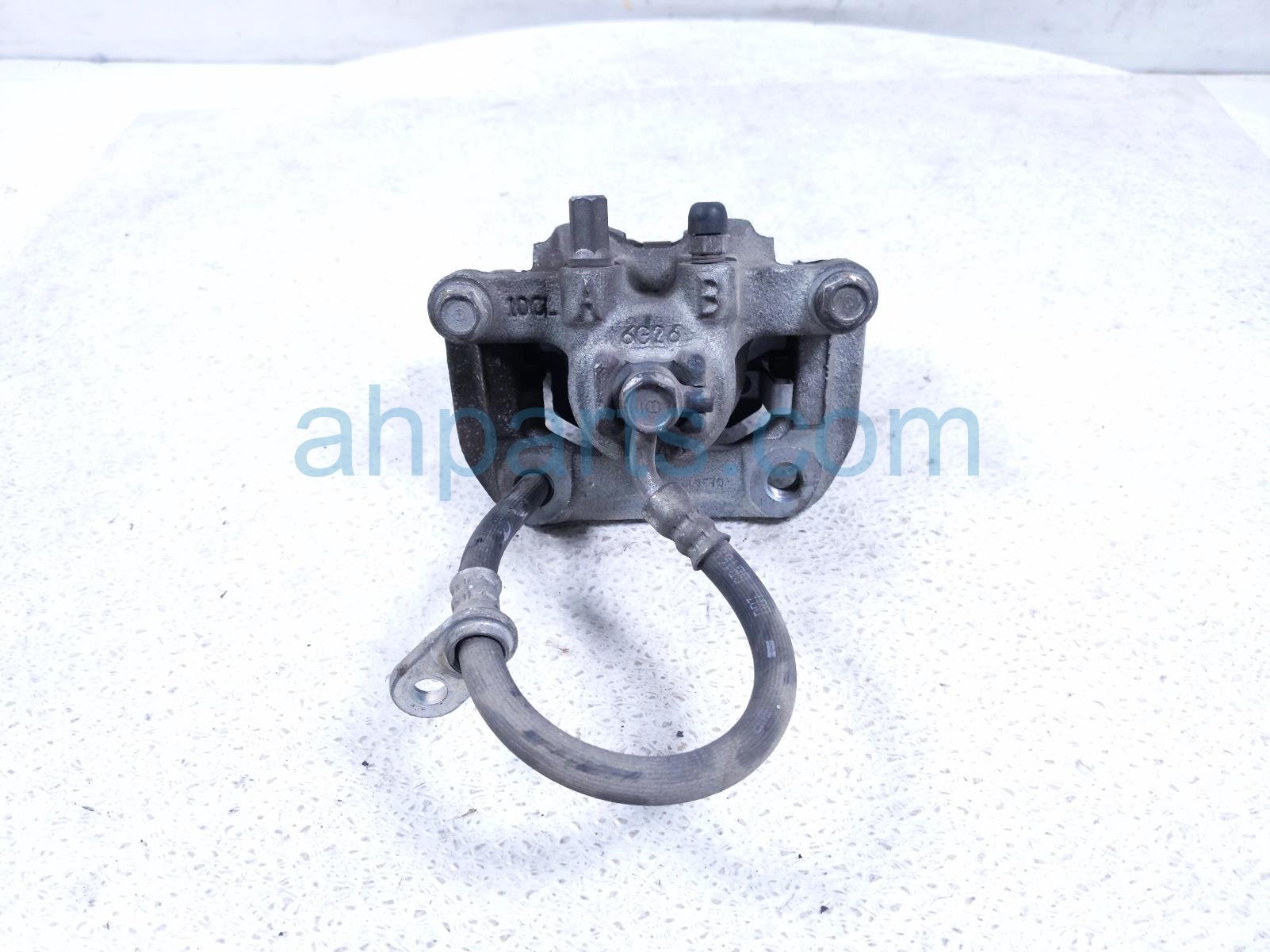 2016 Honda CR V Rear Driver Brake Caliper 43019 T0G A01 Replacement 2016 Honda CR V Rear Driver Brake Caliper 43019 T0G A01 Replacement thumbnail