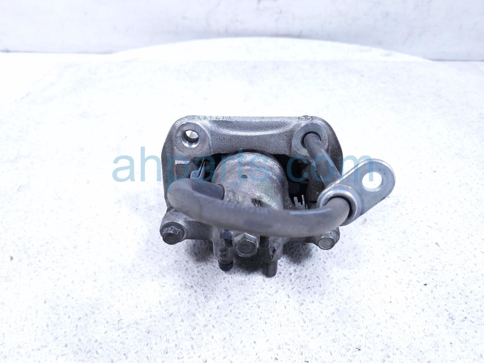 2016 Honda CR V Rear Driver Brake Caliper 43019 T0G A01 Replacement 2016 Honda CR V Rear Driver Brake Caliper 43019 T0G A01 Replacement thumbnail