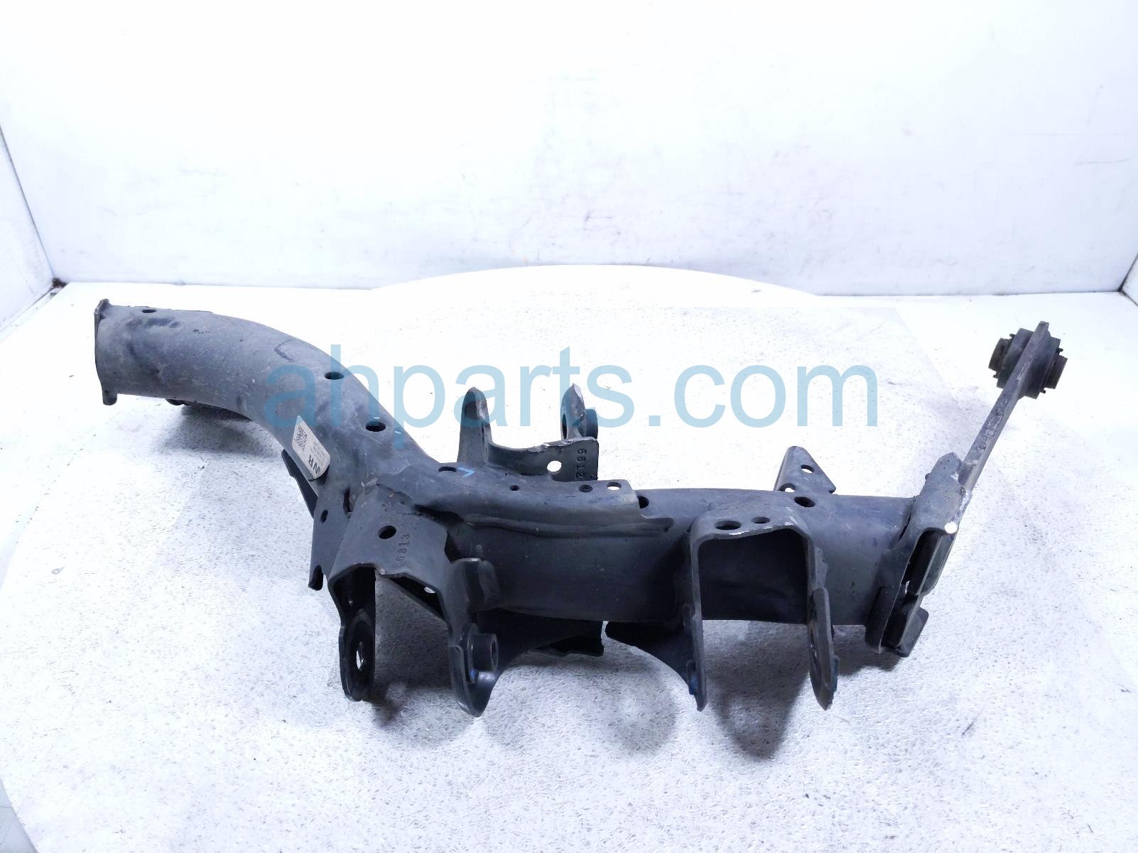 2016 Honda CR V Rear Passenger Trailing Lower Control Arm 52370 T1W A01 Replacement 2016 Honda CR V Rear Passenger Trailing Lower Control Arm 52370 T1W A01 Replacement thumbnail