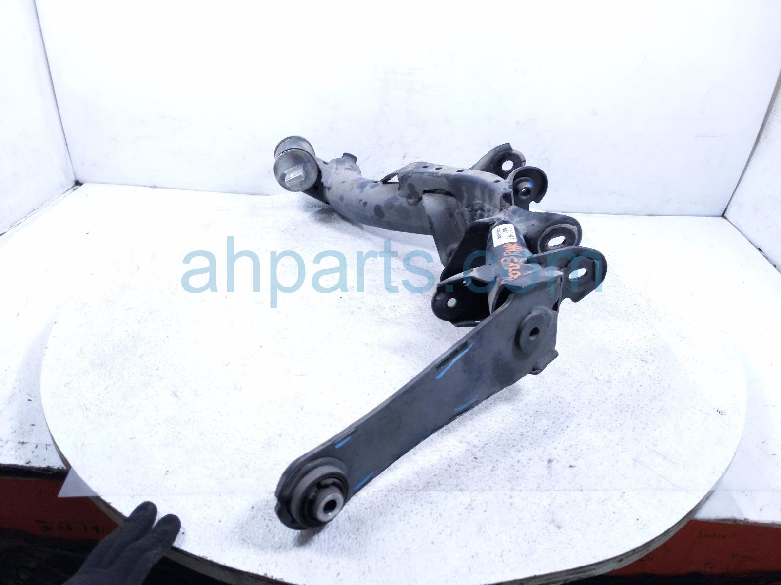 2016 Honda CR V Rear Passenger Trailing Lower Control Arm 52370 T1W A01 Replacement 2016 Honda CR V Rear Passenger Trailing Lower Control Arm 52370 T1W A01 Replacement thumbnail