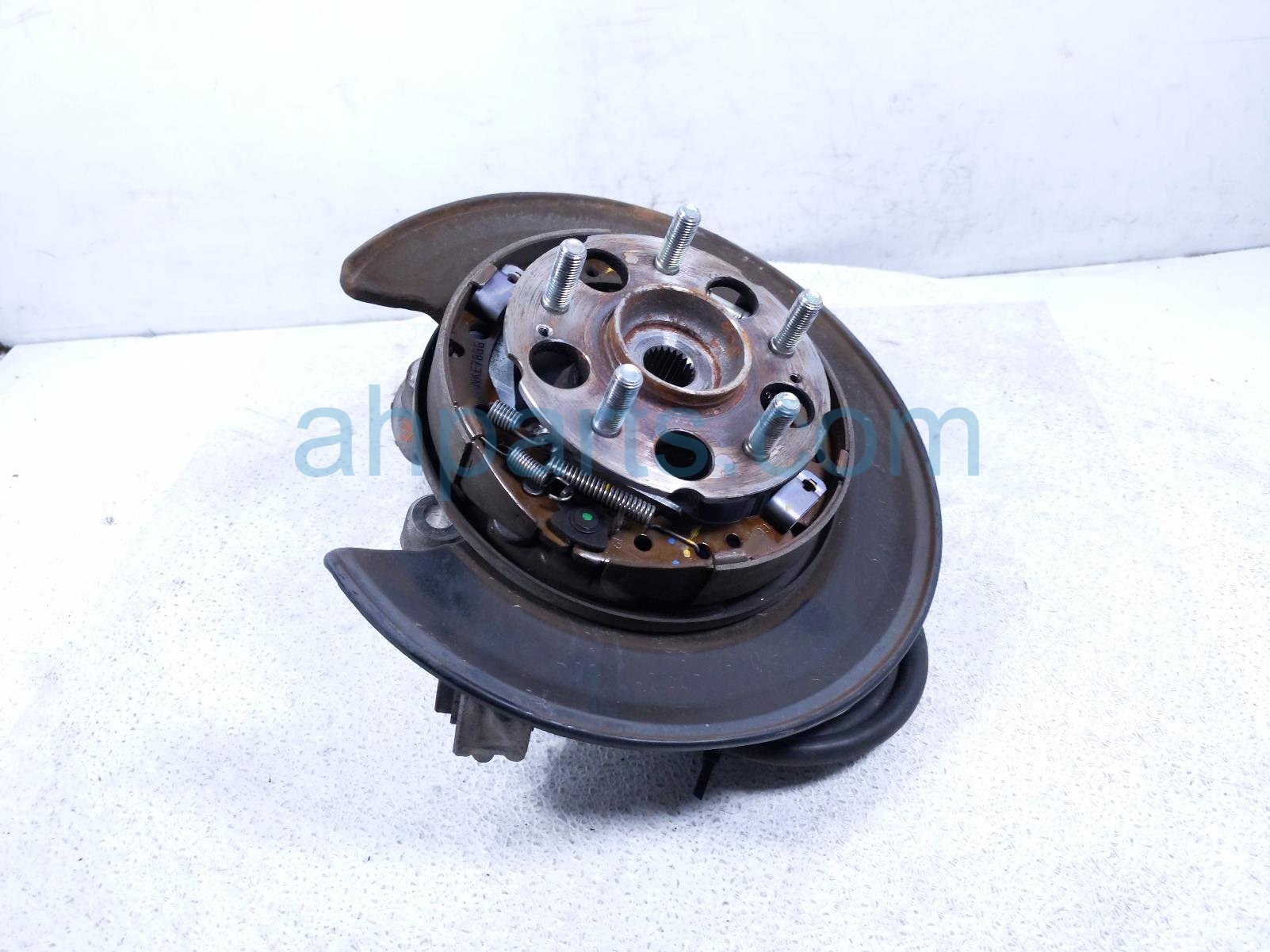 Honda RR/LH SPINDLE KNUCKLE HUB - AWD Honda RR/LH SPINDLE KNUCKLE HUB - AWD