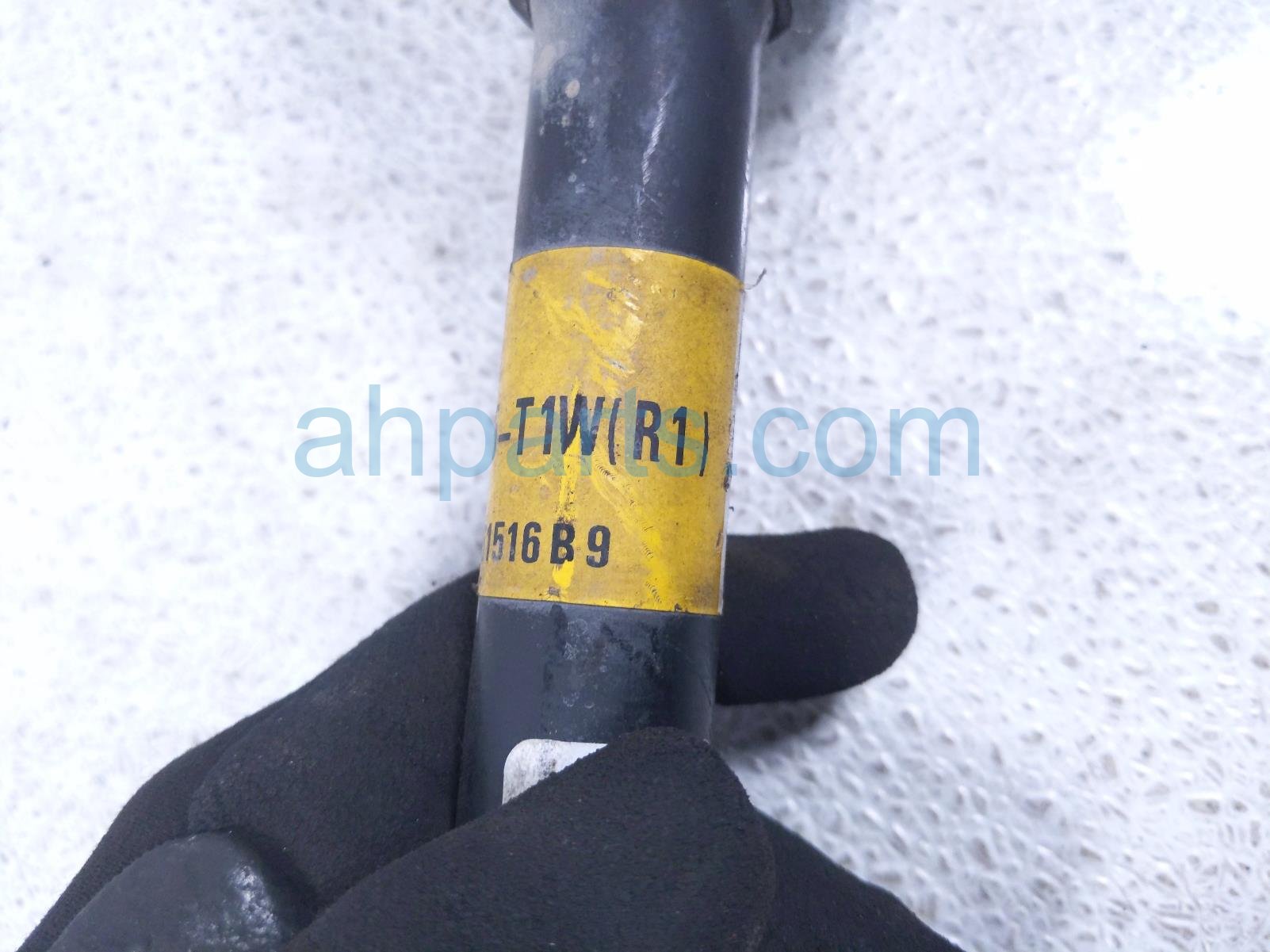 2016 Honda CR V Front Passenger Outer Cv Axle Drive Shaft 44305 T1W A01 Replacement 2016 Honda CR V Front Passenger Outer Cv Axle Drive Shaft 44305 T1W A01 Replacement thumbnail