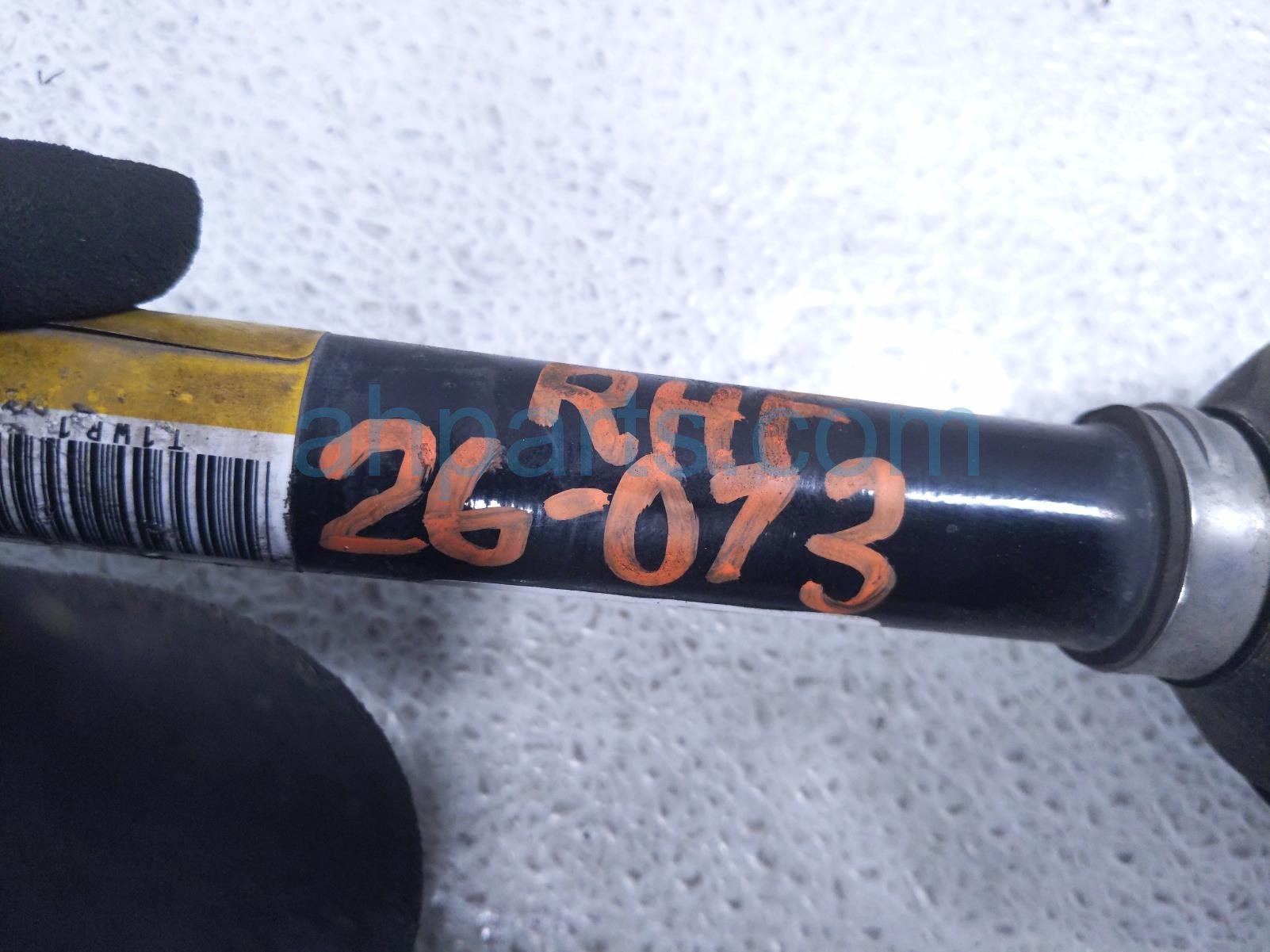 2016 Honda CR V Front Passenger Outer Cv Axle Drive Shaft 44305 T1W A01 Replacement 2016 Honda CR V Front Passenger Outer Cv Axle Drive Shaft 44305 T1W A01 Replacement thumbnail