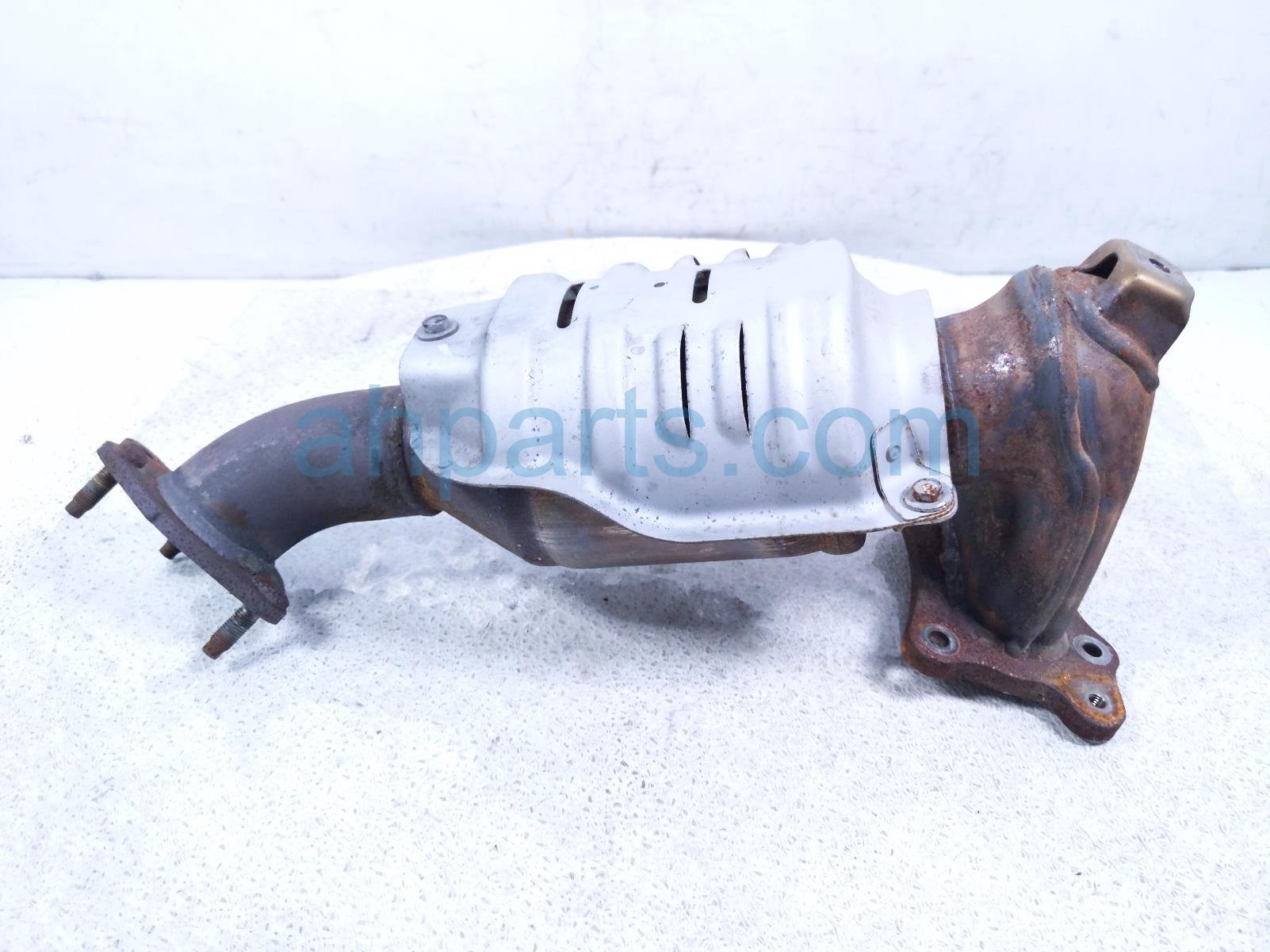 2016 Honda CR V Exhaust Manifold 18190 5X6 J00 Replacement 2016 Honda CR V Exhaust Manifold 18190 5X6 J00 Replacement thumbnail