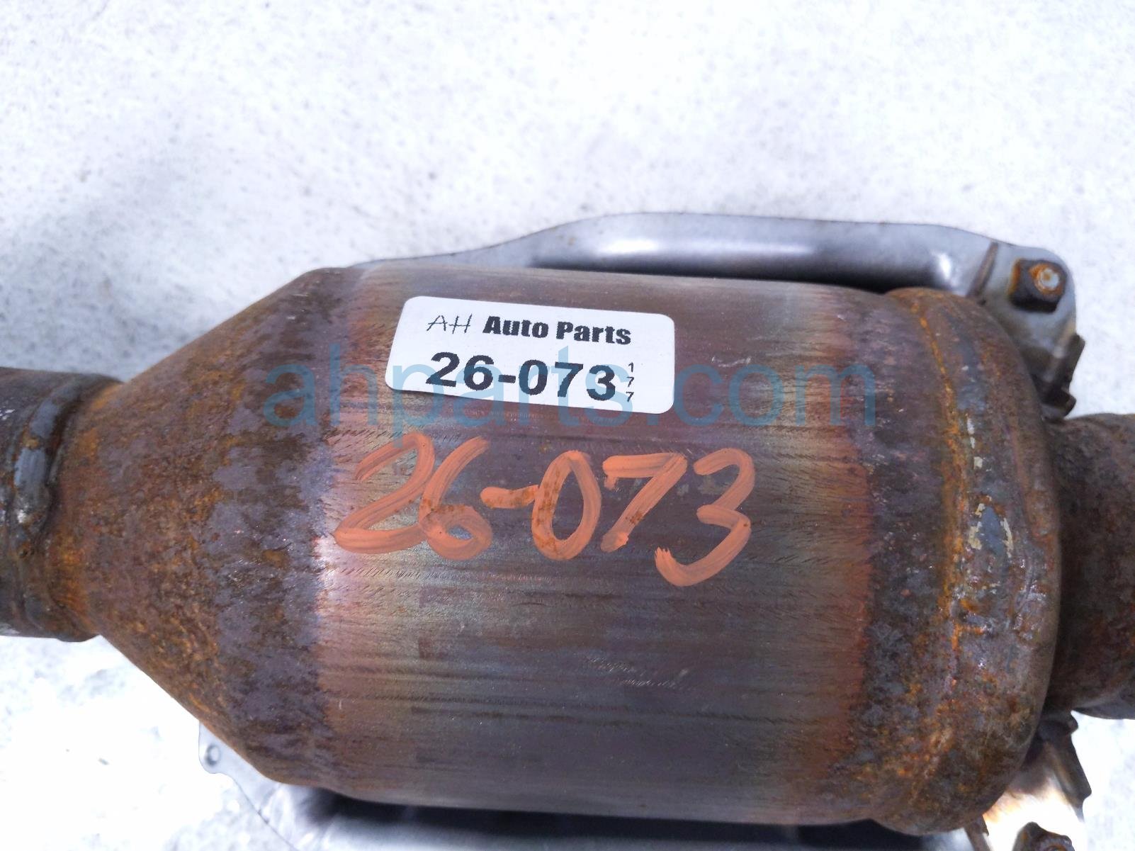 2016 Honda CR V Exhaust Manifold 18190 5X6 J00 Replacement 2016 Honda CR V Exhaust Manifold 18190 5X6 J00 Replacement thumbnail