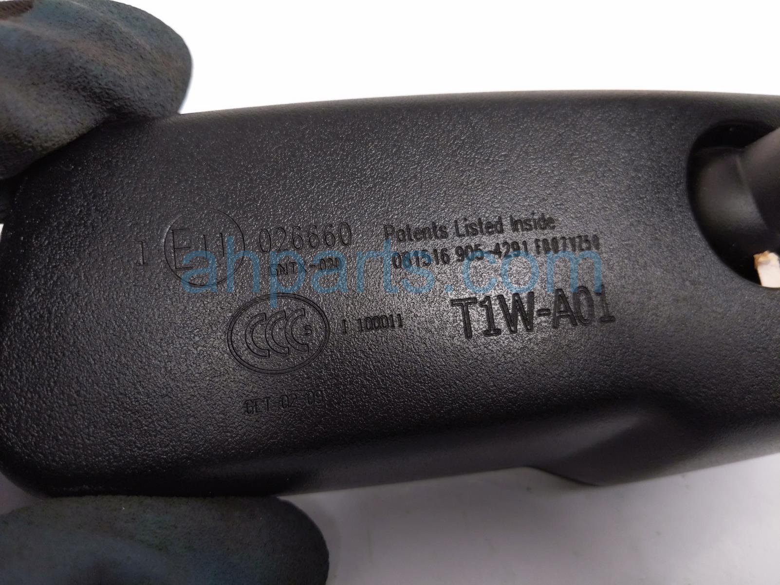 2016 Honda CR V Inside / Interior Rear View Mirror 76400 T1W A01 Replacement 2016 Honda CR V Inside / Interior Rear View Mirror 76400 T1W A01 Replacement thumbnail