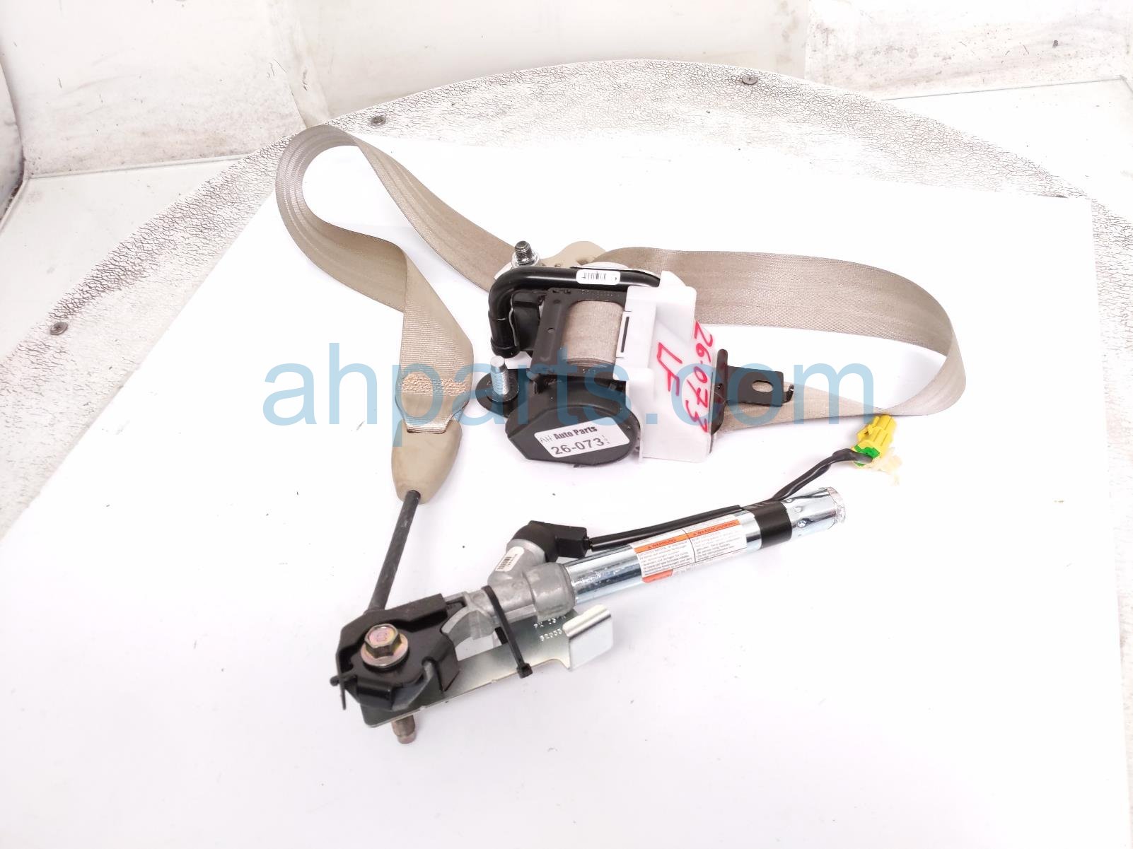 2016 Honda CR V Front Driver Seat Belt Tan 04818 T0G A20ZA Replacement 2016 Honda CR V Front Driver Seat Belt Tan 04818 T0G A20ZA Replacement thumbnail